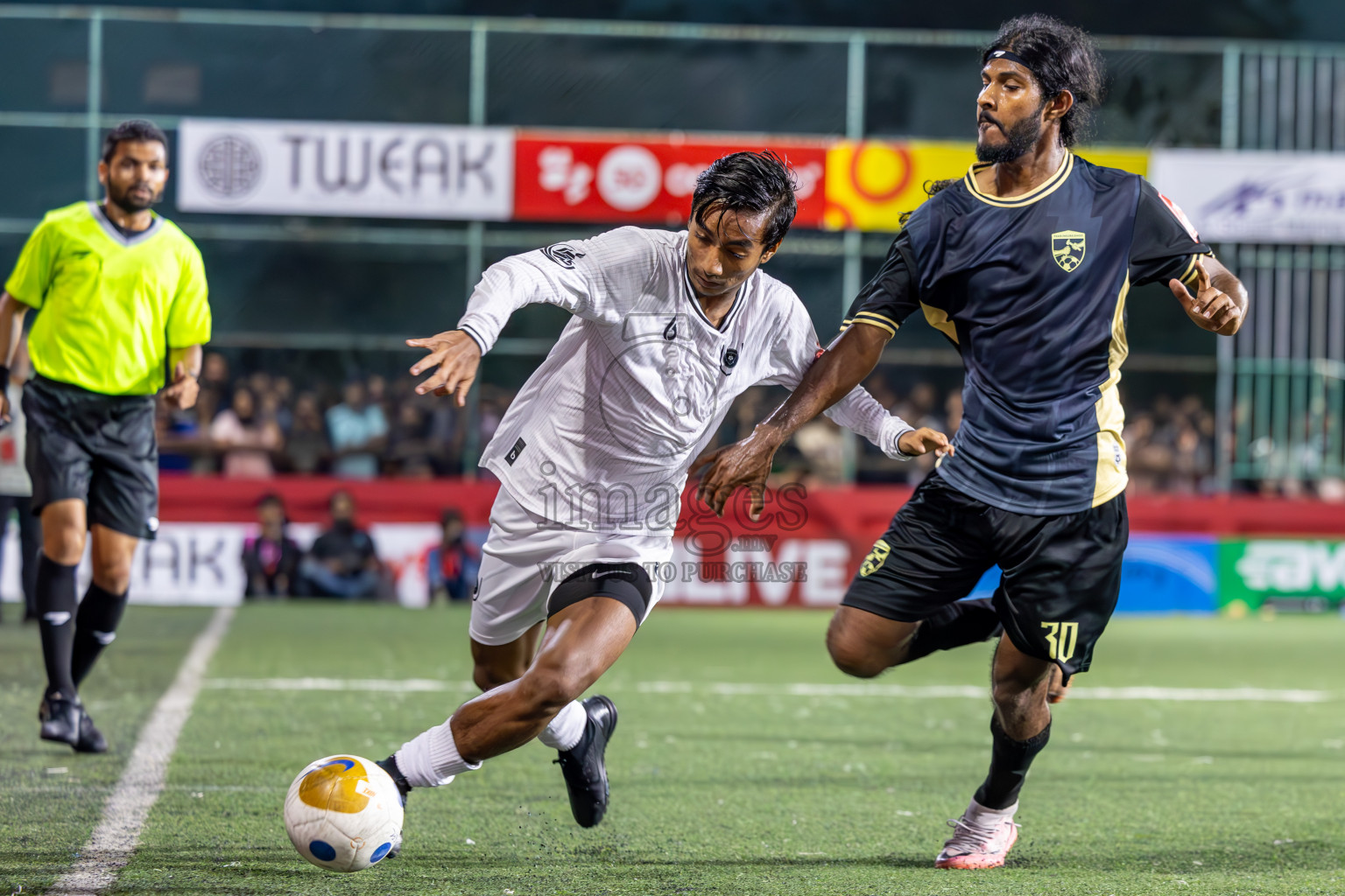 R Dhuvaafaru vs R Inguraidhoo in Raa Atoll Final in Day 24 of Golden Futsal Challenge 2025 was held on Tuesday , 28th January 2025, in Hulhumale', Maldives. Photos: Ismail Thoriq / images.mv
