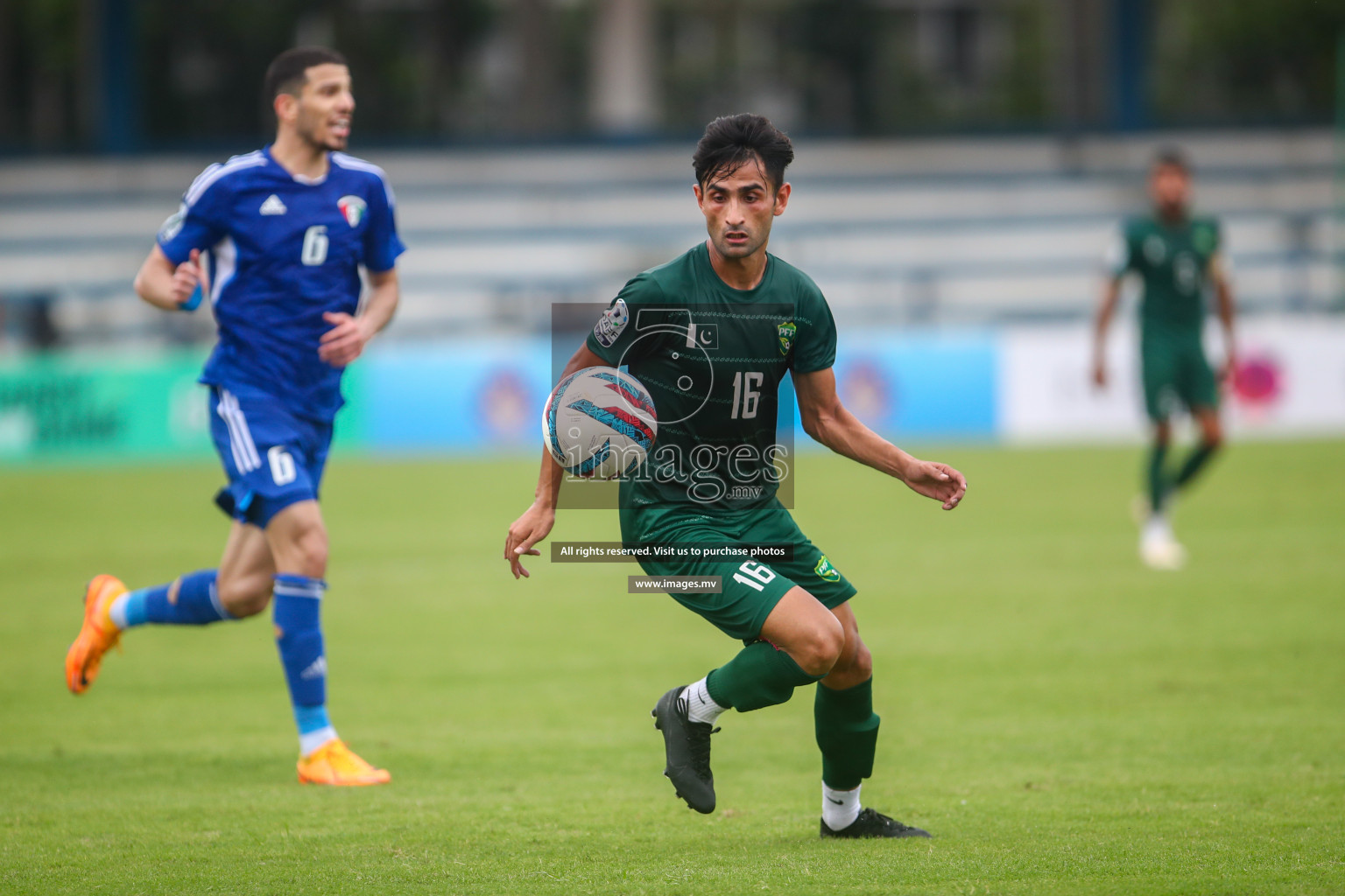 Pakistan vs Kuwait in SAFF Championship 2023 held in Sree Kanteerava Stadium, Bengaluru, India, on Saturday, 24th June 2023. Photos: Nausham Waheed, Hassan Simah / images.mv