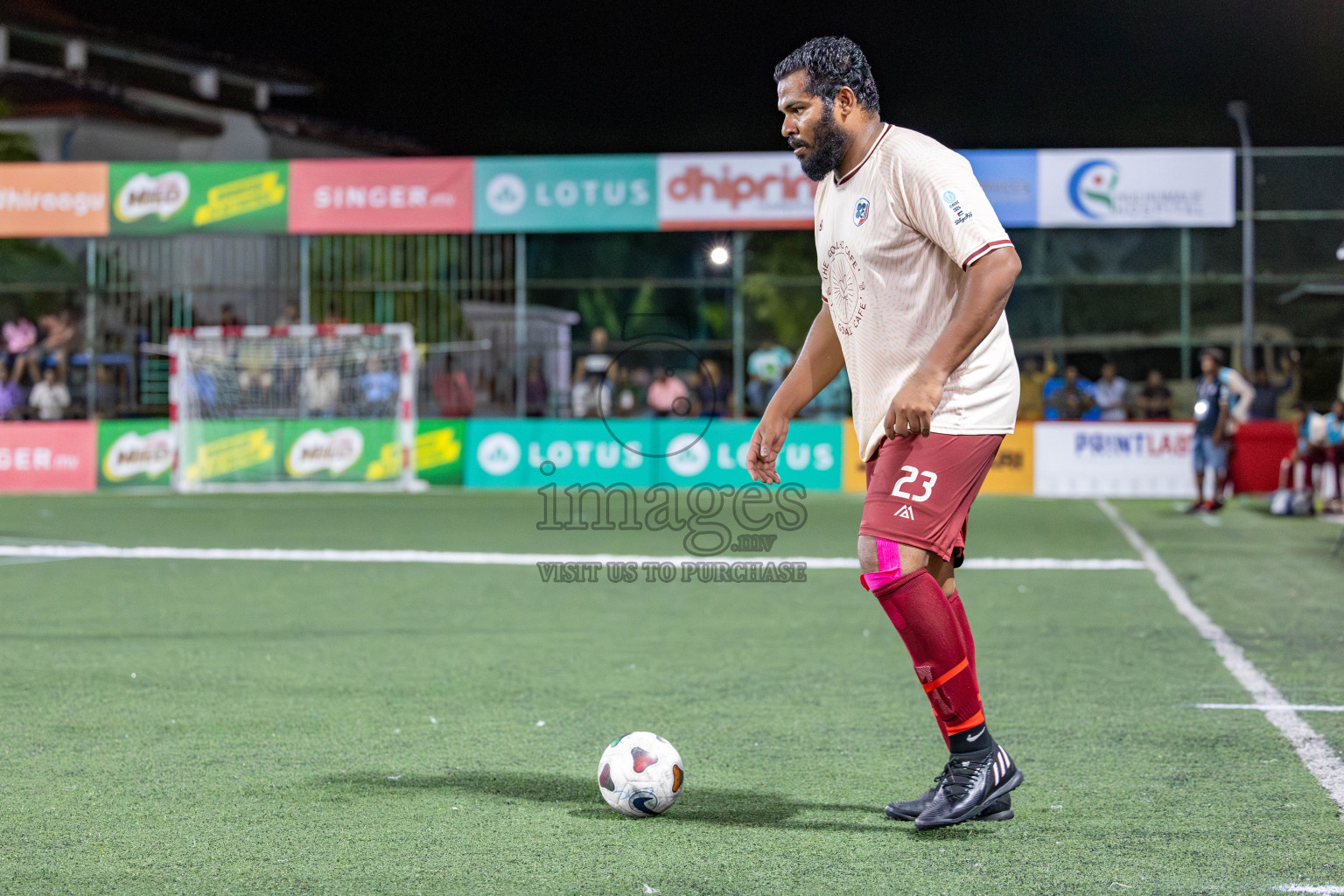 CLUB 220 vs HES CLUB Maldives Classic 2024 held in Rehendi Futsal Ground, Hulhumale', Maldives on Thursday, 12th September 2024. 
Photos: Hassan Simah / images.mv