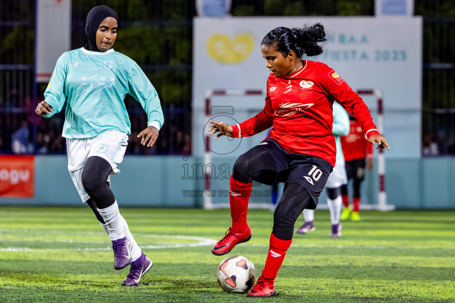 Goidhoo vs Dhonfan in the finals of Better in Baa Futsal Fiesta 2025 woman's division held in B. Eydhafushi, Maldives on Monday, 17th November 2025. Photos: Nausham Waheed / images.mv
