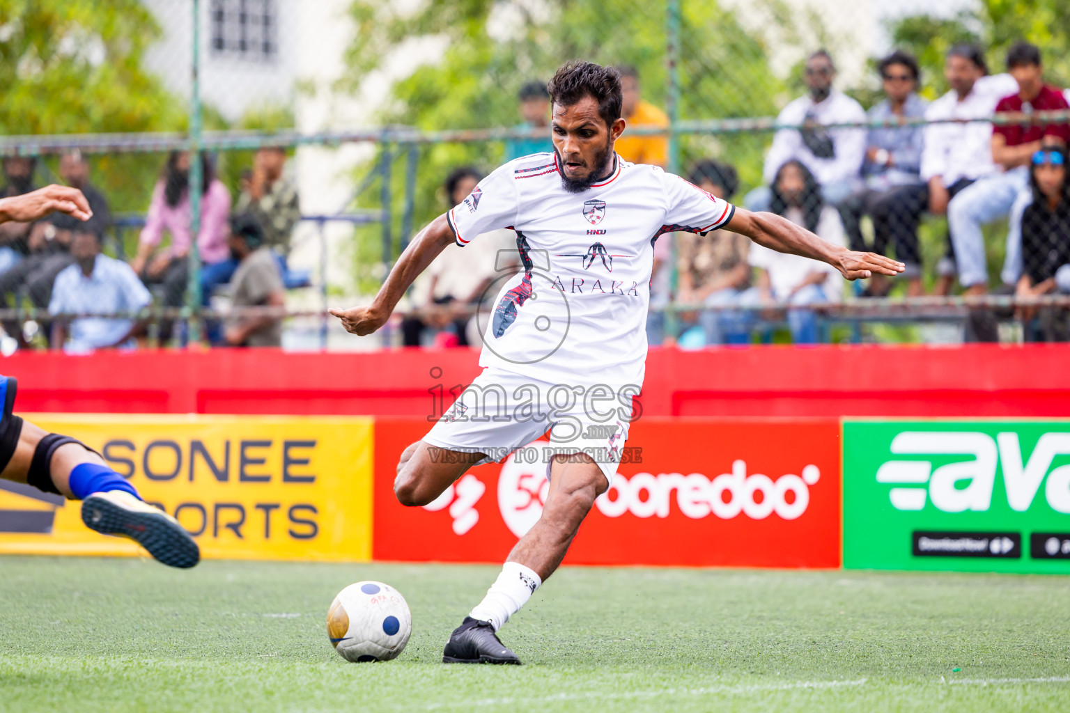 R Meedhoo VS R Inguraidhoo in Day 6 of Golden Futsal Challenge 2025 on Friday, 6th January 2025, in Hulhumale', Maldives Photos: Nausham Waheed / images.mv