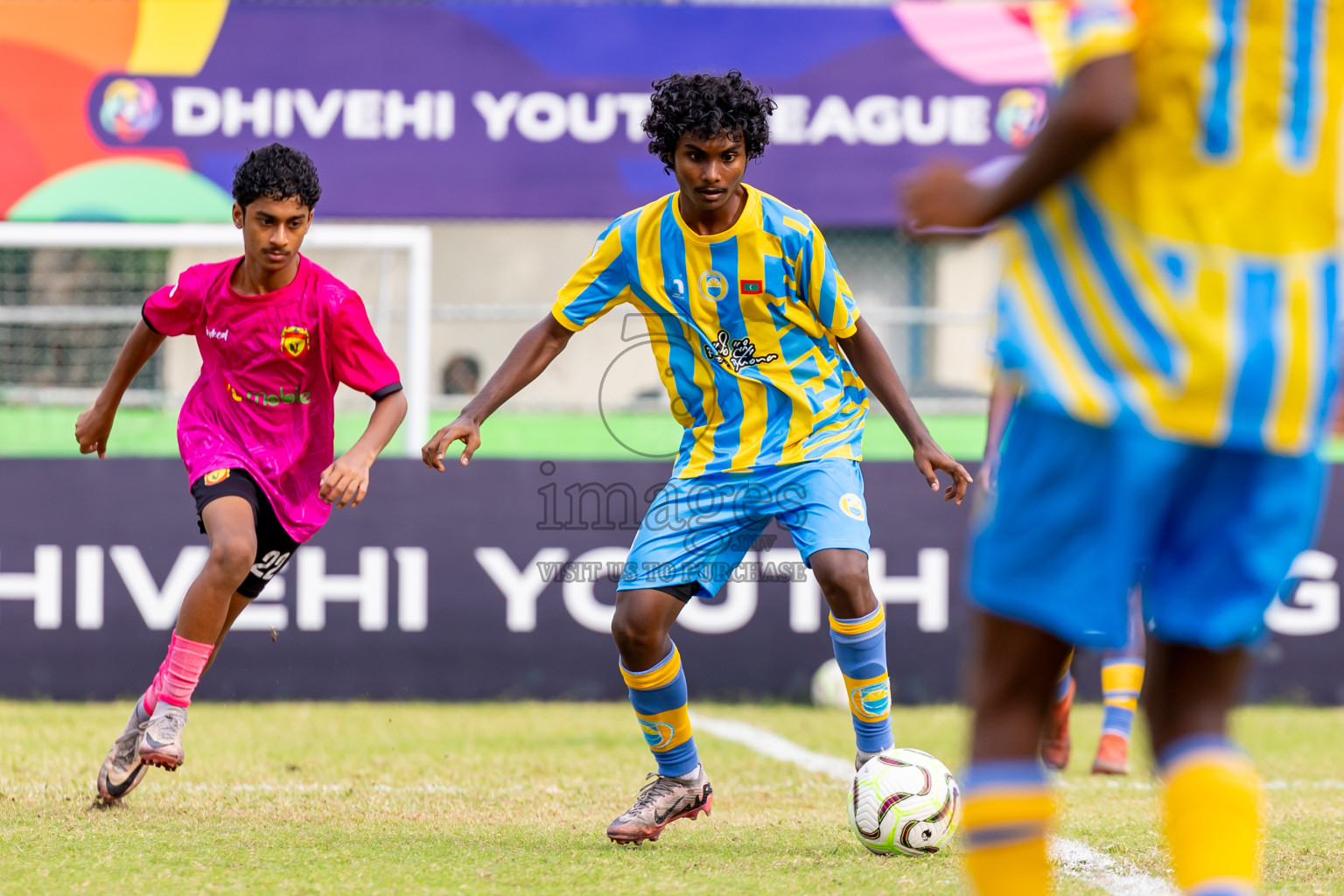 Club Valencia vs United Victory (U16) in Day 10 of Dhivehi Youth League 2024 held at Henveiru Stadium on Sunday, 15th December 2024. Photos: Nausham Waheed / Images.mv