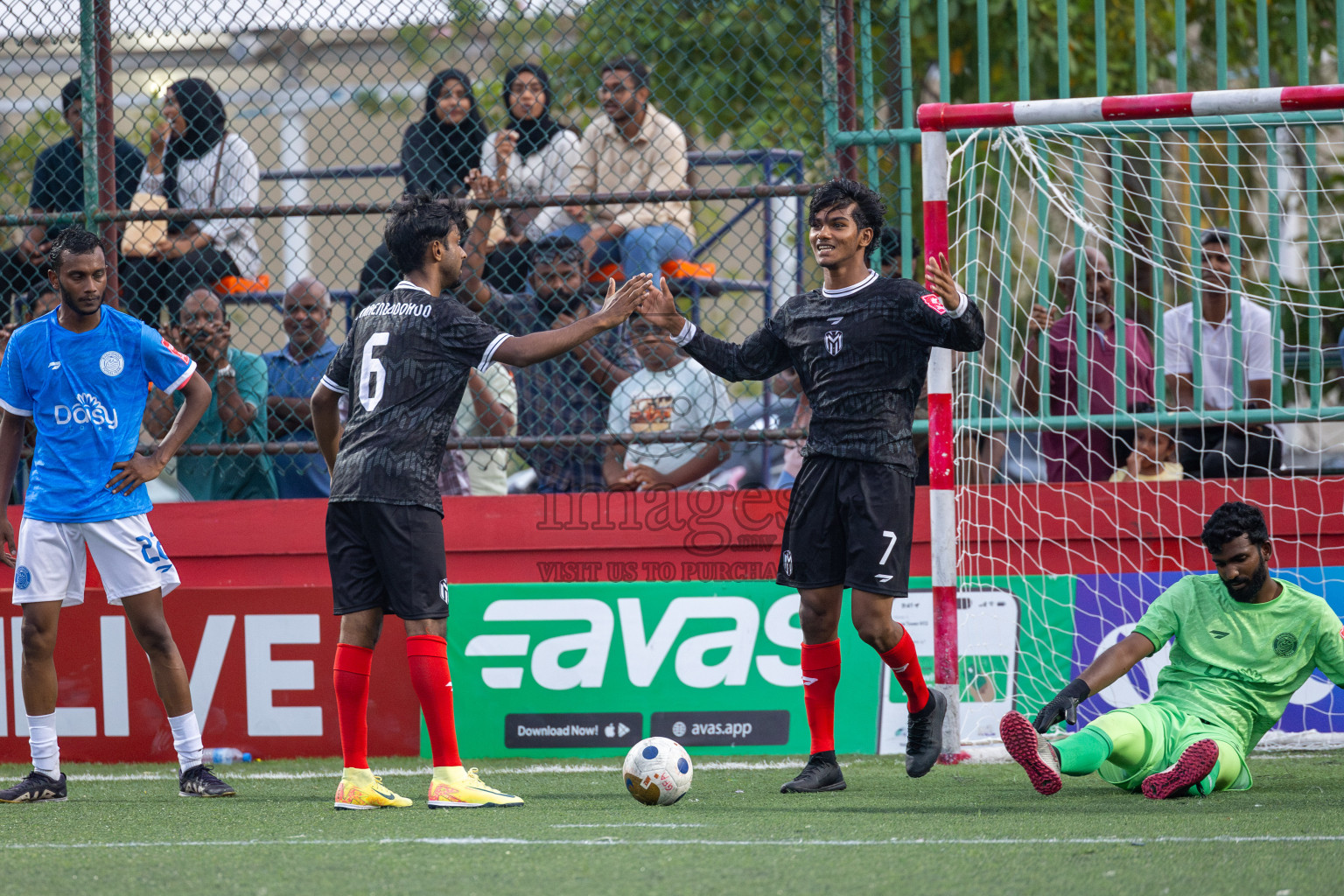 Dh Bandidhoo vs Dh Maaenboodhoo in Day 13 of Golden Futsal Challenge 2025 was held on Friday, 17th January 2025, in Hulhumale', Maldives Photos: Ismail Thoriq / images.mv