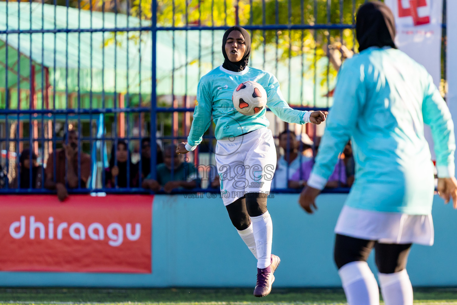 Dhonfanu vs Eydhafushi in Day 1 of Better in Baa Futsal Fiesta 2025 Woman's division held in B. Eydhafushi, Maldives on Wednesday, 5th November 2025. Photos: Nausham Waheed / images.mv