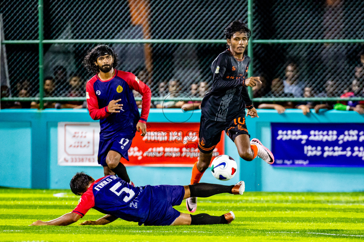 Dee Ess Kay vs Fools SC in Day 3 of Laamehi Dhiggaru Ekuveri Futsal Challenge 2024 was held on Sunday, 28th July 2024, at Dhiggaru Futsal Ground, Dhiggaru, Maldives Photos: Nausham Waheed / images.mv