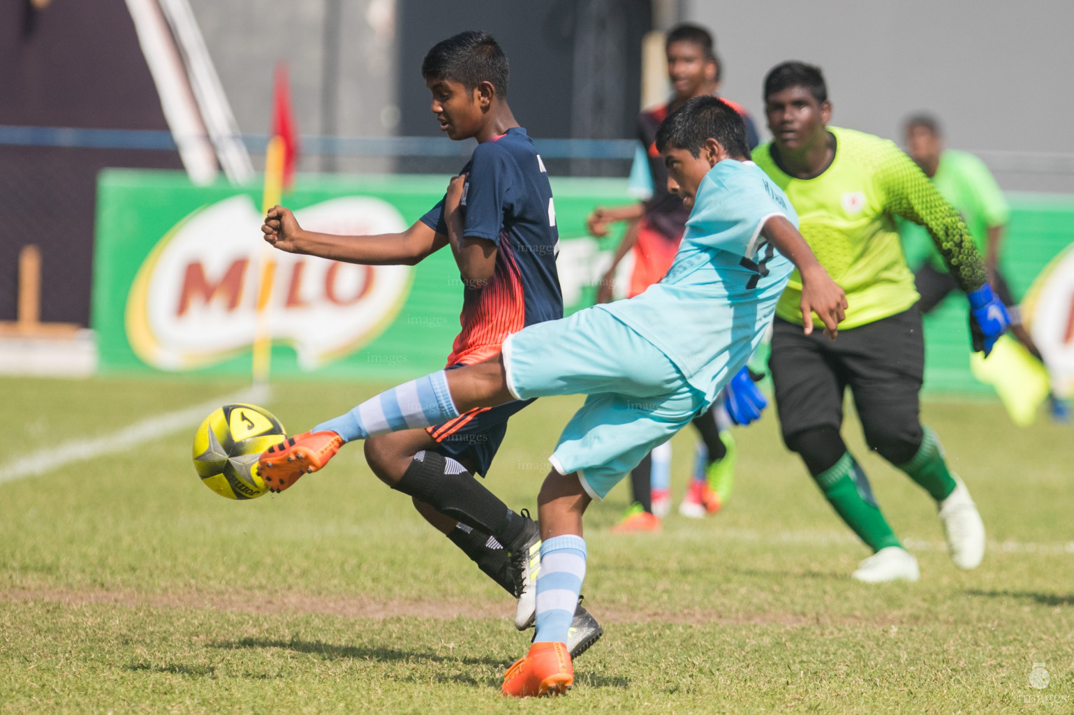 Imaduddin School vs Rehendhi School in Mamen Inter-School Football Tournament 2019 (U15) on 5th March 2019, in Male' Maldives (Images.mv Photo: Suadh Abdul Sattar)