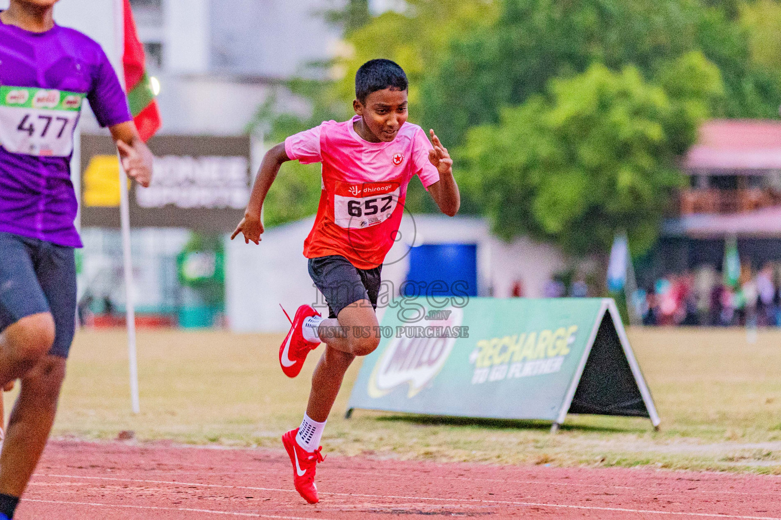 Day 3 of Inter-school Athletics Championship 2025 held in Ekuveni Synthetic Track, Male', Maldives on Wednesday, 08th October 2025. Photos by: Areef Adam  / Images.mv
