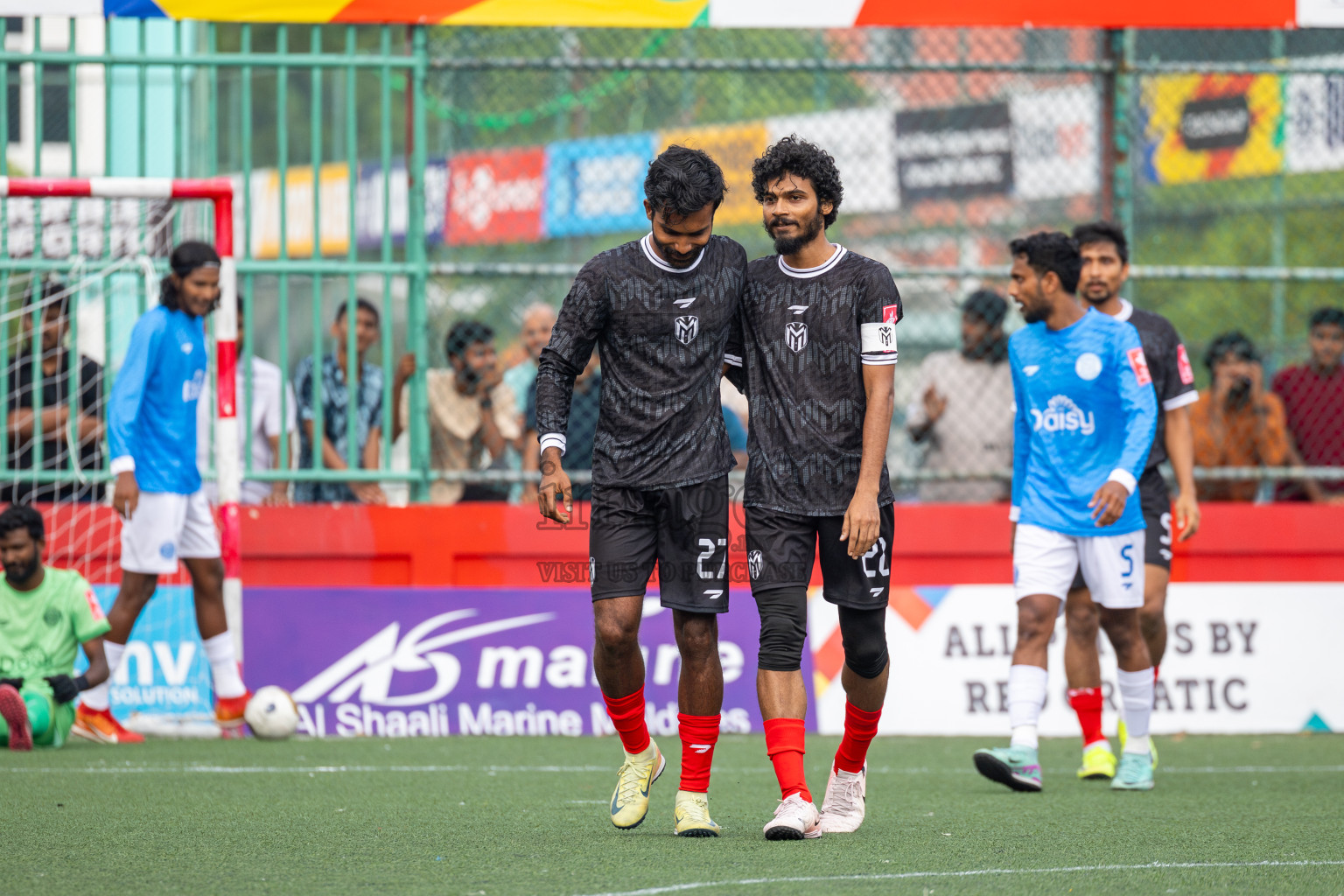 Dh Bandidhoo vs Dh Maaenboodhoo in Day 13 of Golden Futsal Challenge 2025 was held on Friday, 17th January 2025, in Hulhumale', Maldives Photos: Ismail Thoriq / images.mv