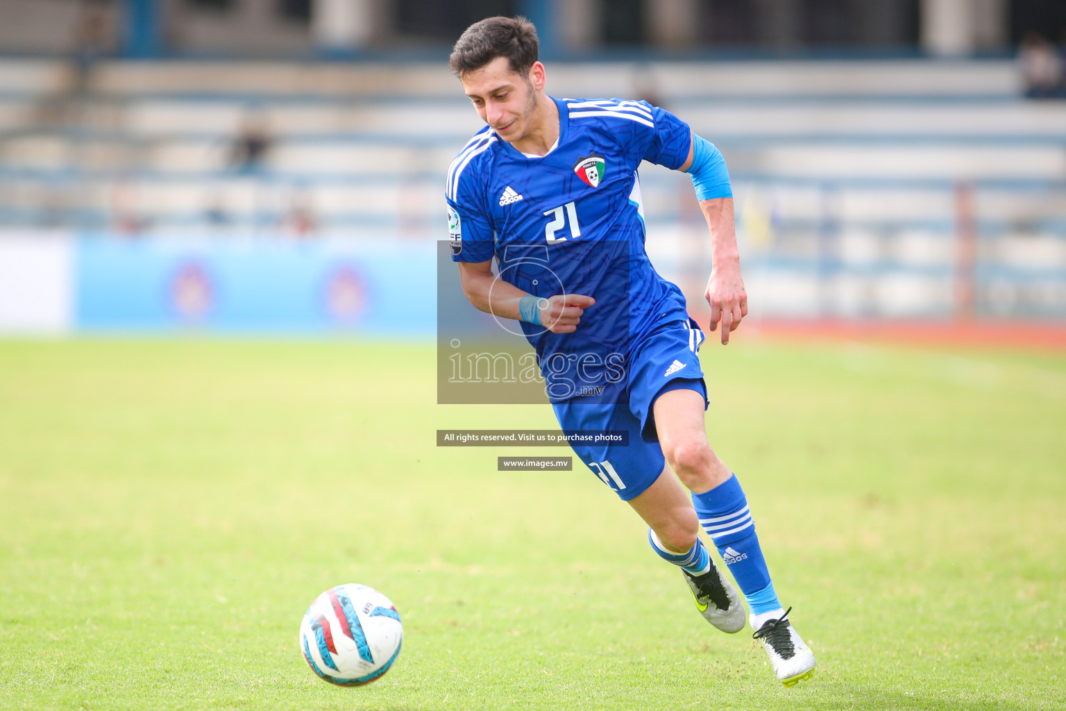 Kuwait vs Bangladesh in the Semi-final of SAFF Championship 2023 held in Sree Kanteerava Stadium, Bengaluru, India, on Saturday, 1st July 2023. Photos: Nausham Waheed, Hassan Simah / images.mv