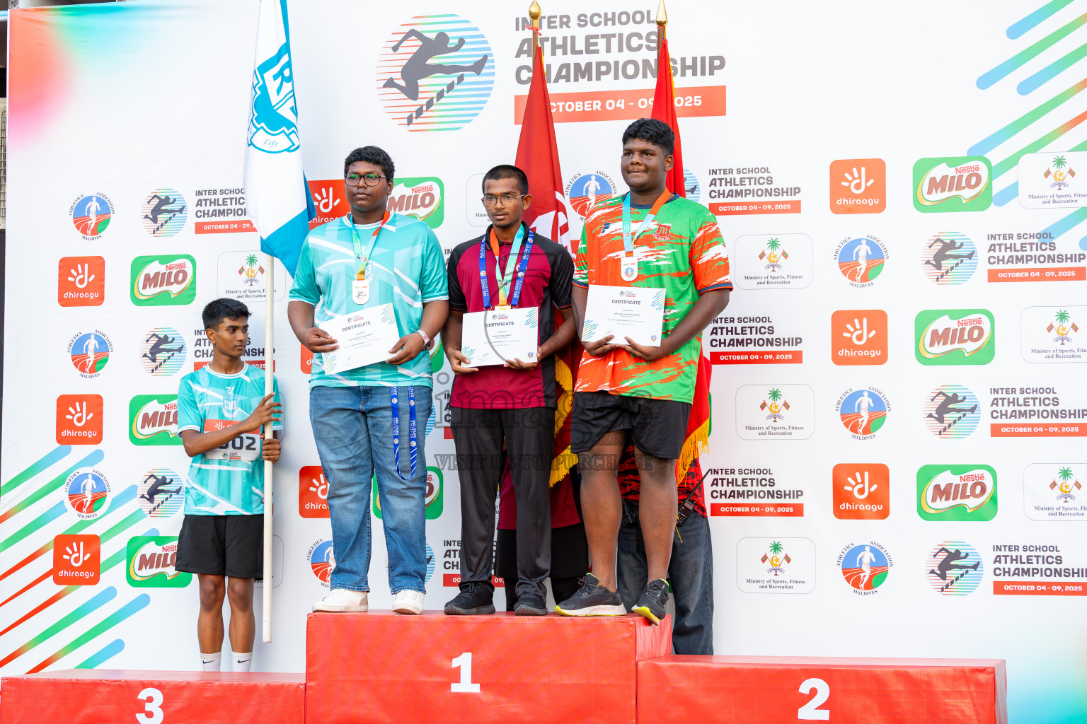Day 1 of Inter-school Athletics Championship 2025 held in Ekuveni Synthetic Track, Male', Maldives on Monday, 06th October 2025. Photos by: Ismail Thoriq / Images.mv