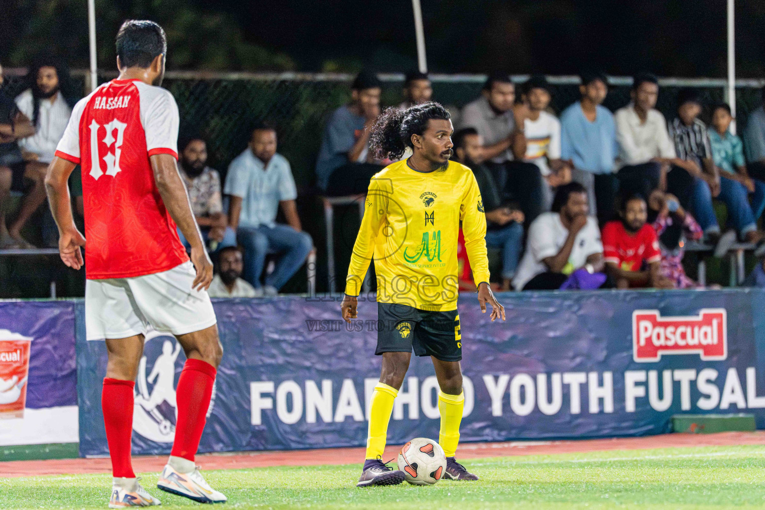 Kanmathi SC VS BEST in Day 4 - Fonadhoo Youth Futsal Challenge 2025 held in Fonadhoo Futsal Stadium, L. Fonadhoo, Maldives on Wednesday, 29th October 2025 Photos: Arif Rasheed / images.mv