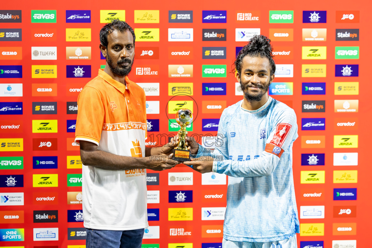 ADh Hangnaameedhoo vs ADh Kunburudhoo in Day 15 of Golden Futsal Challenge 2025 was held on Sunday, 19th January 2025, in Hulhumale', Maldives. Photos: Ismail Thoriq / images.mv