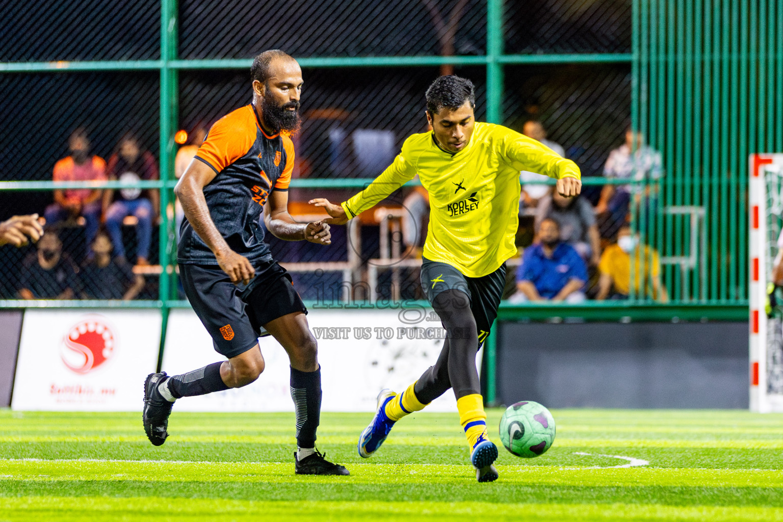 FC Calms vs Xephyrs in Day 1 of Quarter Finals of BG Futsal Challenge 2024 was held on Friday , 29th March 2024, in Male', Maldives Photos: Nausham Waheed / images.mv