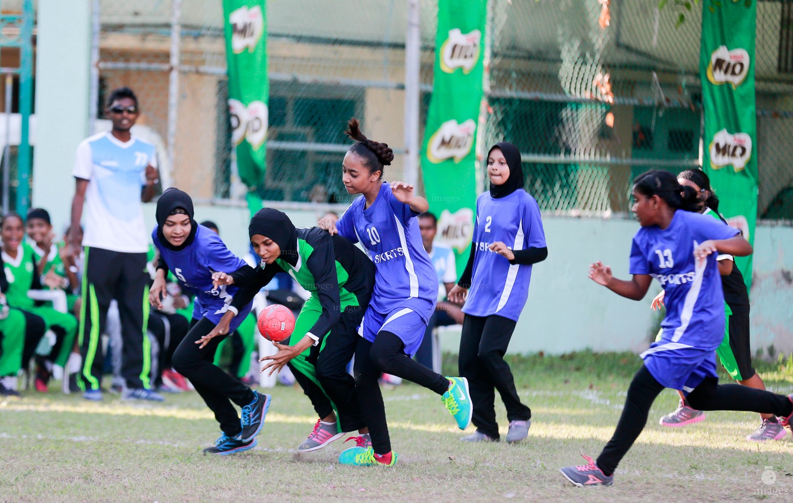 Inter school Handball Tournament in Male', Maldives, Friday, April. 15, 2016.(Images.mv Photo/ Hussain Sinan).