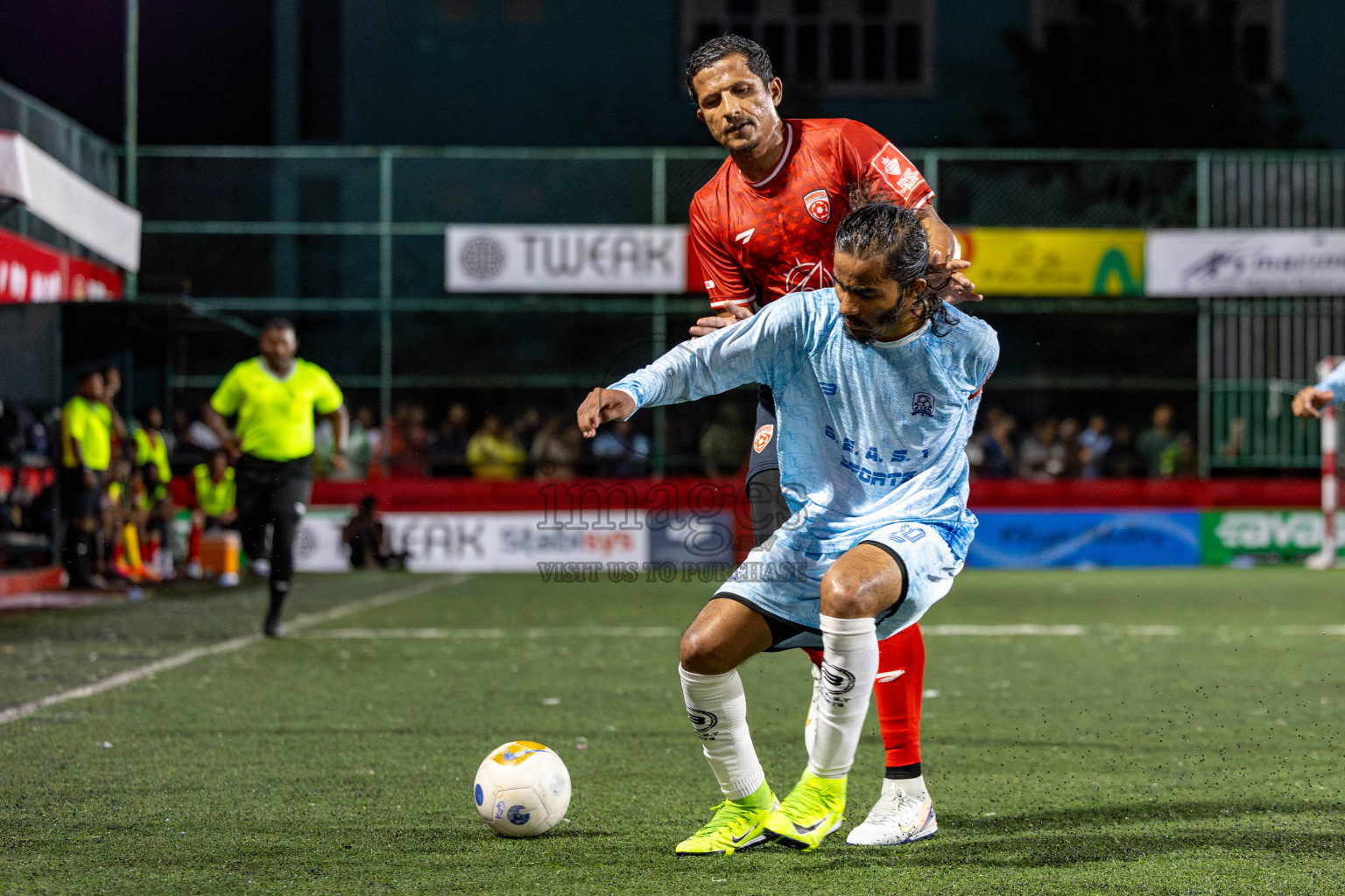 ADh Mahibadhoo VS ADh Kunburudhoo Atoll Round Semi-Final on Day 20 of Golden Futsal Challenge 2025 was held on Friday, 24 January 2025, in Hulhumale', Maldives. 
Photos: Hassan Simah / images.mv