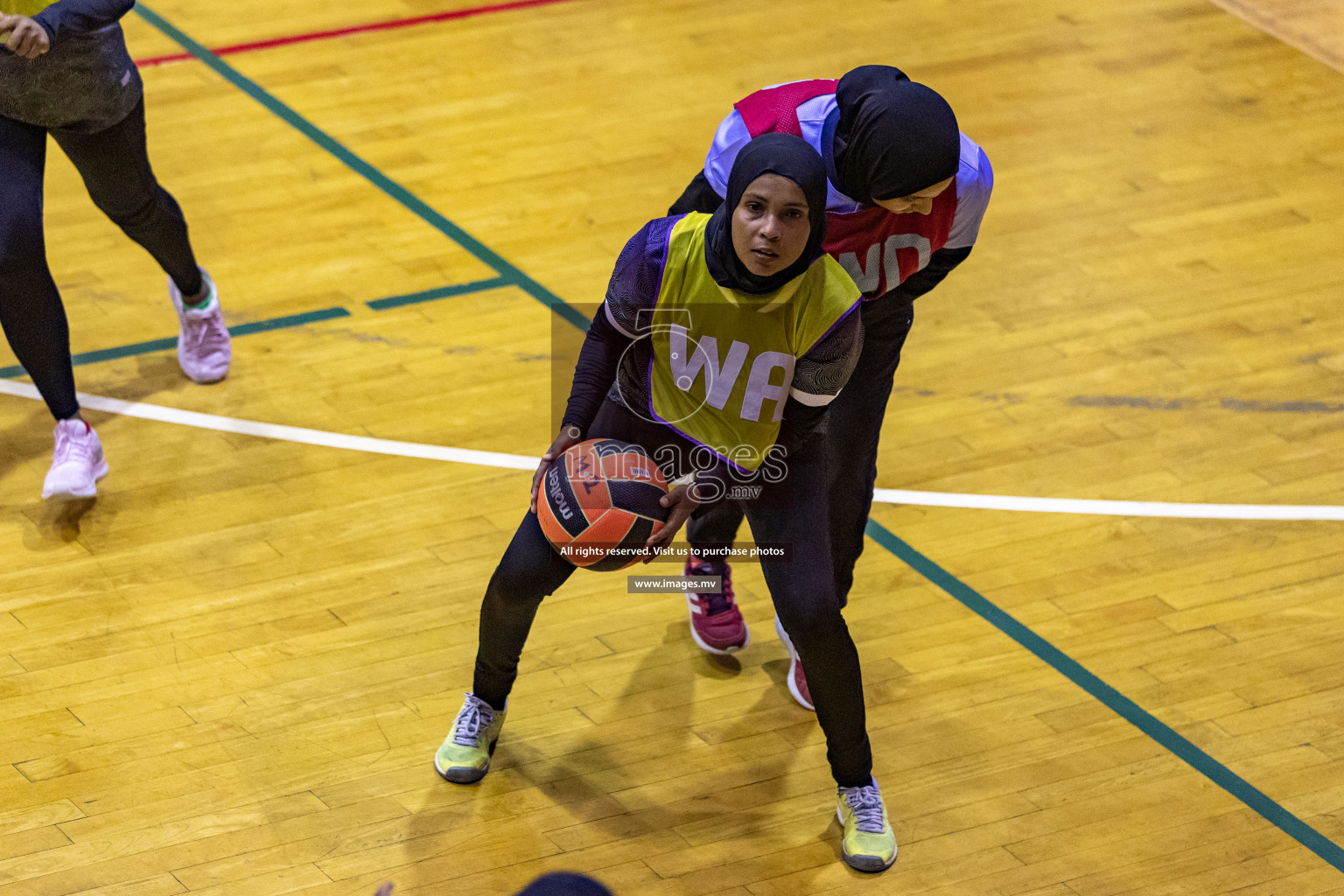 Sports Club Skylark vs Vyansa in the Milo National Netball Tournament 2022 on 17 July 2022, held in Social Center, Male', Maldives. 
Photographer: Hassan Simah / Images.mv