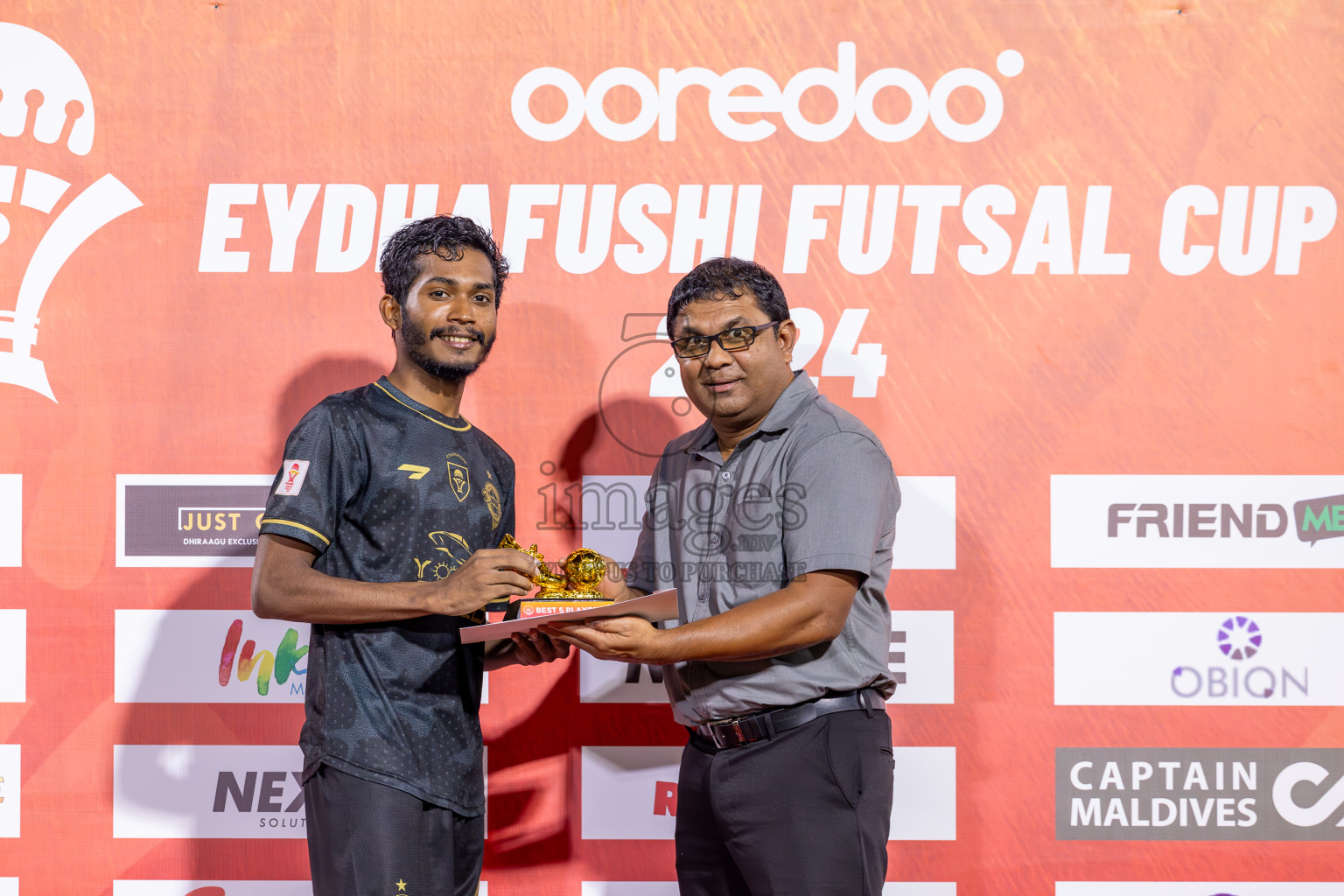 CC Sports Club vs Afro SC in the final of Eydhafushi Futsal Cup 2024 was held on Wednesday , 17th April 2024, in B Eydhafushi, Maldives
Photos: Ismail Thoriq / images.mv