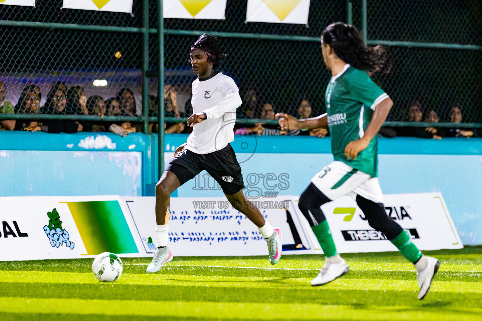 Dee Cee Jay SC vs Comienzo FC in Day 2 of Laamehi Dhiggaru Ekuveri Futsal Challenge 2025 was held on Friday, 25th July 2025, at Dhiggaru Futsal Ground, Dhiggaru, Maldives Photos: Areef Adam / images.mv