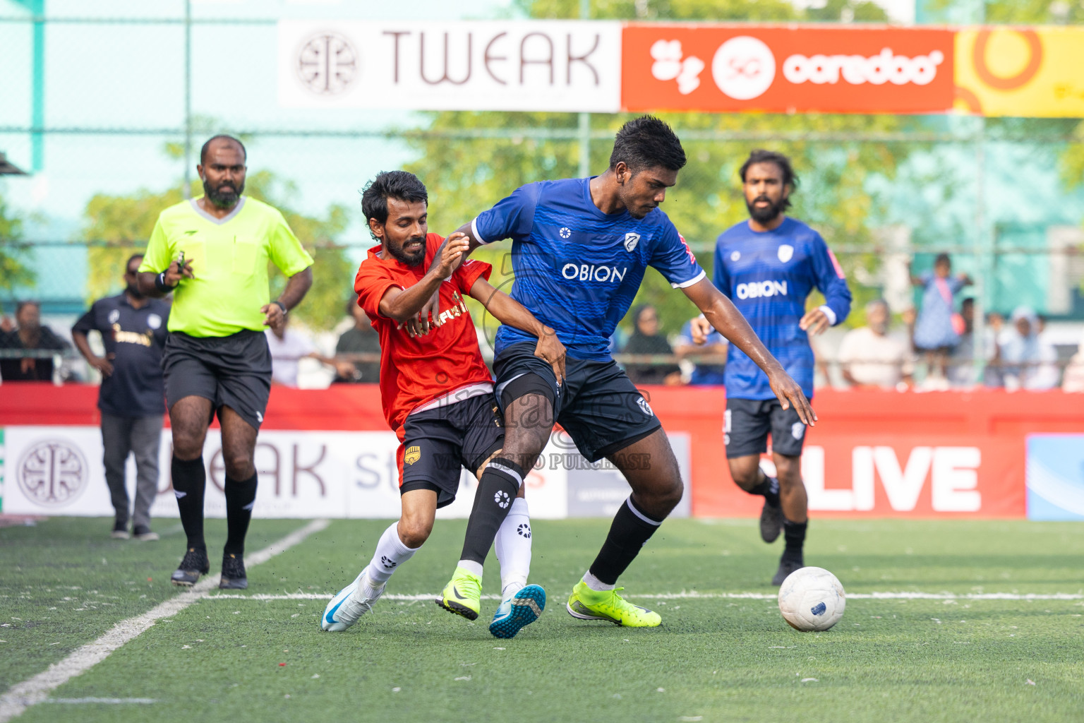 K Gaafaru vs K Himmafushi in Day 15 of Golden Futsal Challenge 2025 was held on Sunday, 19th January 2025, in Hulhumale', Maldives. Photos: Mohamed Mahfooz Moosa / images.mv