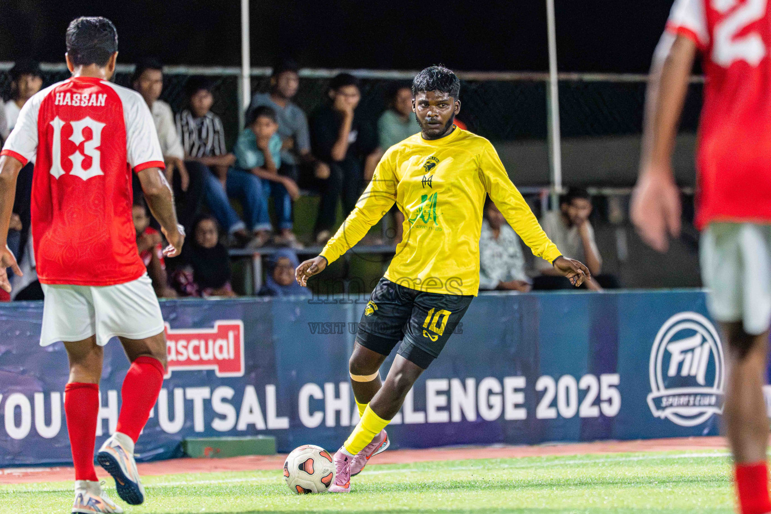 Kanmathi SC VS BEST in Day 4 - Fonadhoo Youth Futsal Challenge 2025 held in Fonadhoo Futsal Stadium, L. Fonadhoo, Maldives on Wednesday, 29th October 2025 Photos: Arif Rasheed / images.mv