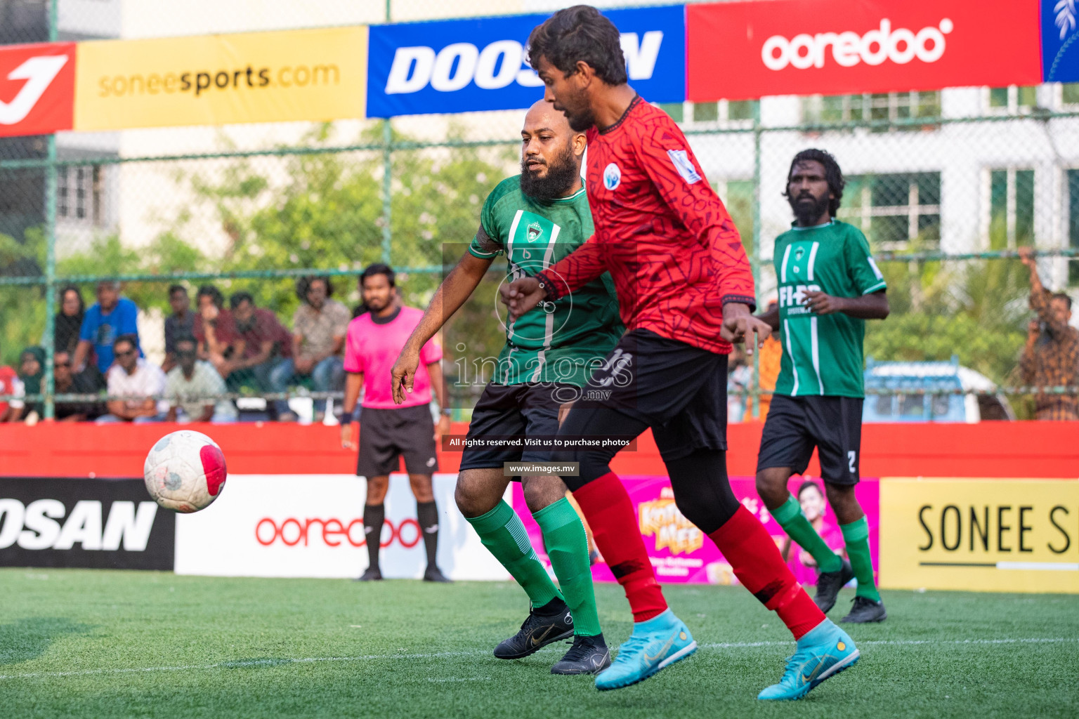 M. Maduvvari vs M. Kolhufushi in Day 6 of Golden Futsal Challenge 2023 on 10 February 2023 in Hulhumale, Male, Maldives