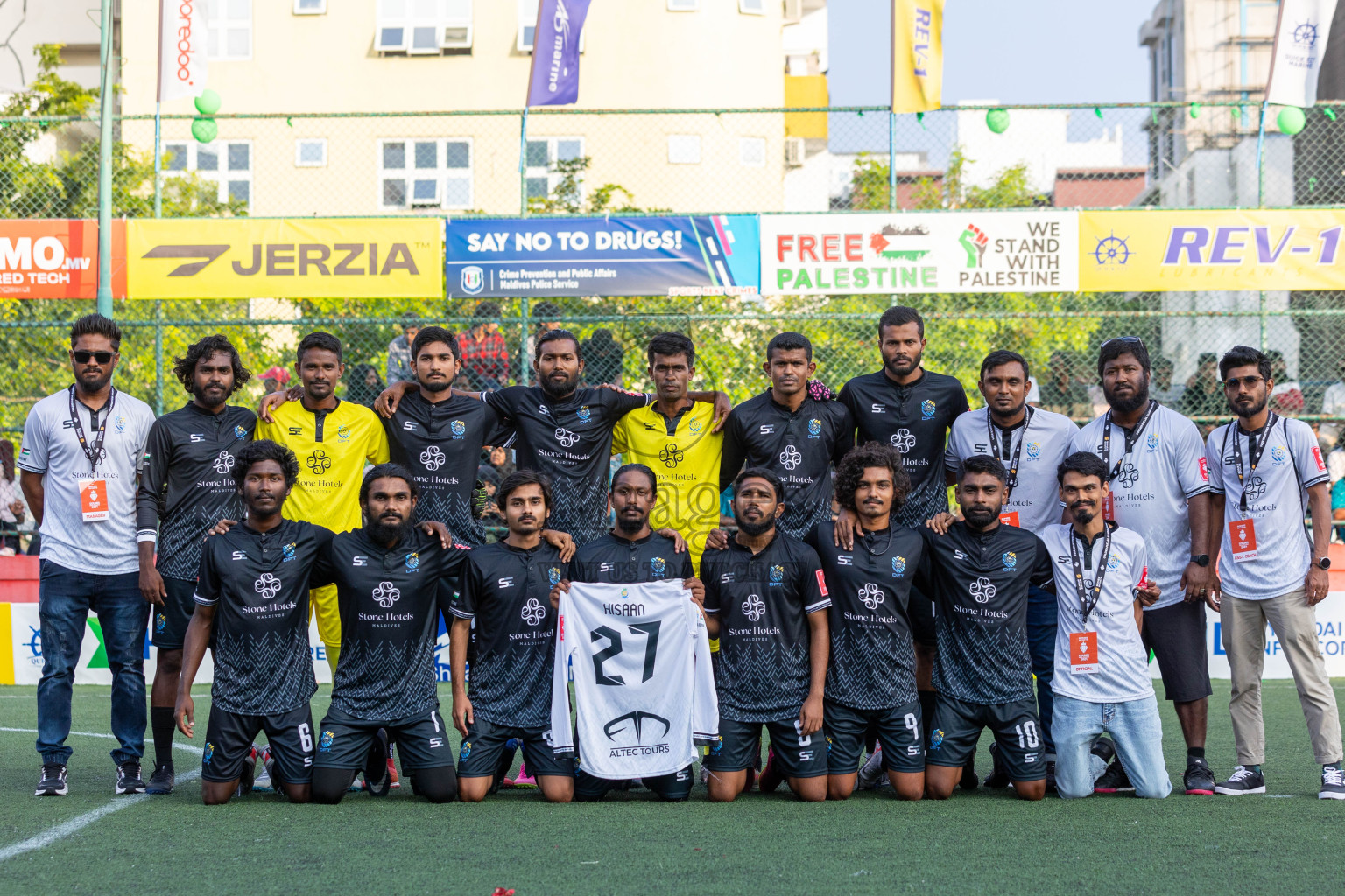 K Dhiffushi vs K Gulhi in Day 19 of Golden Futsal Challenge 2024 was held on Friday, 2nd February 2024, in Hulhumale', Maldives
Photos: Ismail Thoriq / images.mv