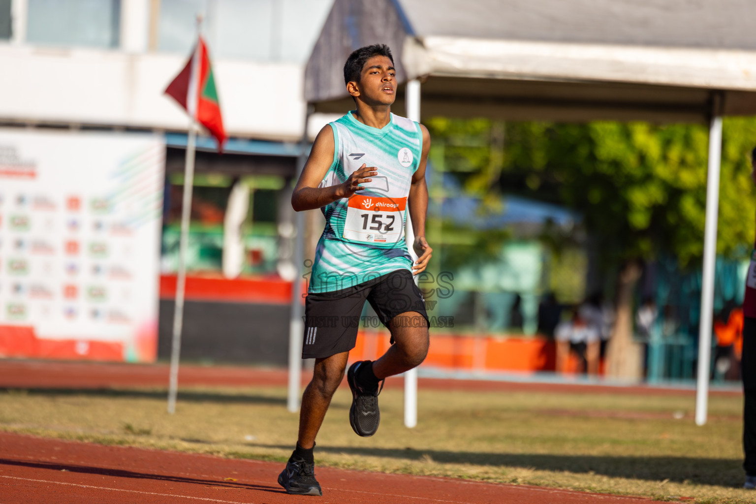 Day 1 of Inter-school Athletics Championship 2025 held in Ekuveni Synthetic Track, Male', Maldives on Monday, 06th October 2025. Photos by: Nausham Waheed, Areef, Ismail Thoriq / Images.mv