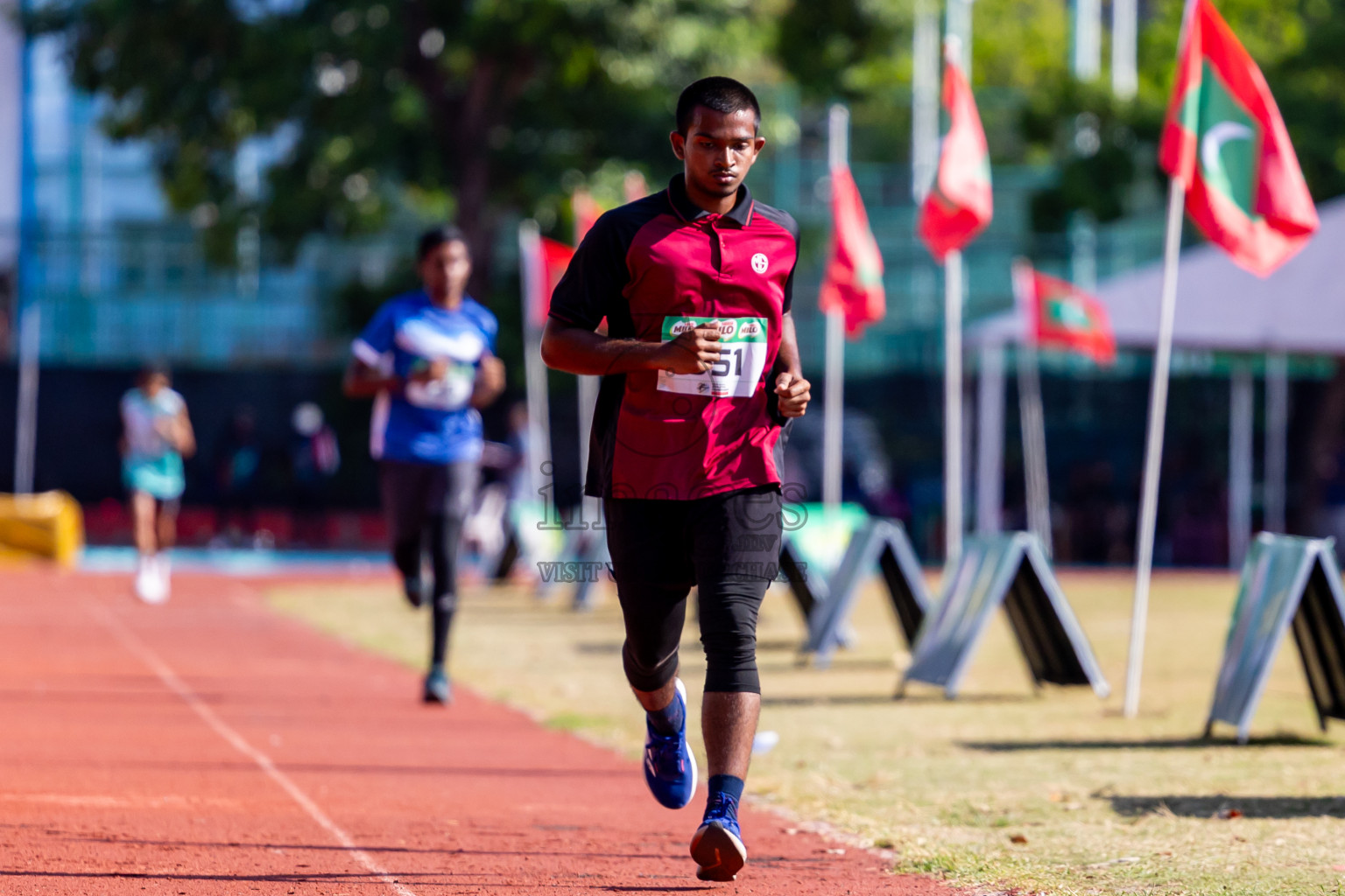 Day 2 of Inter-school Athletics Championship 2025 held in Ekuveni Synthetic Track, Male', Maldives on Tuesday, 07th October 2025. Photos by: Nausham Waheed / Images.mv