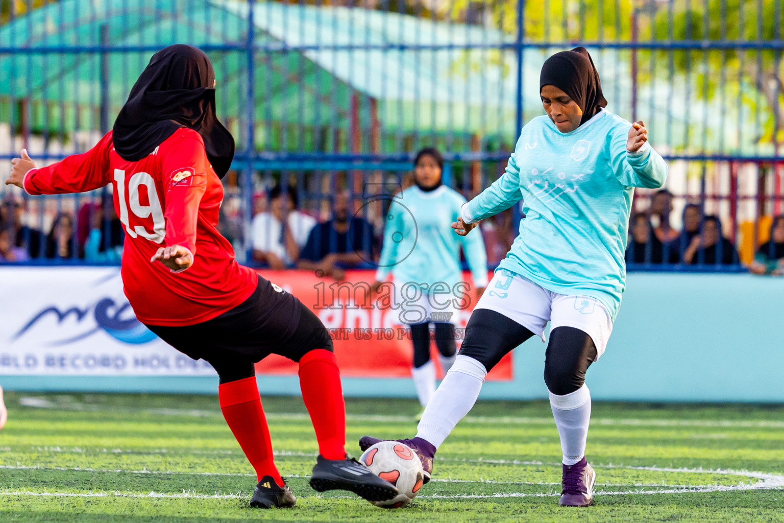 Dhonfan vs Goidhoo in Day 3 of Better in Baa Futsal Fiesta 2025 Woman's division held in B. Eydhafushi, Maldives on Friday, 7th November 2025. Photos: Nausham Waheed / images.mv