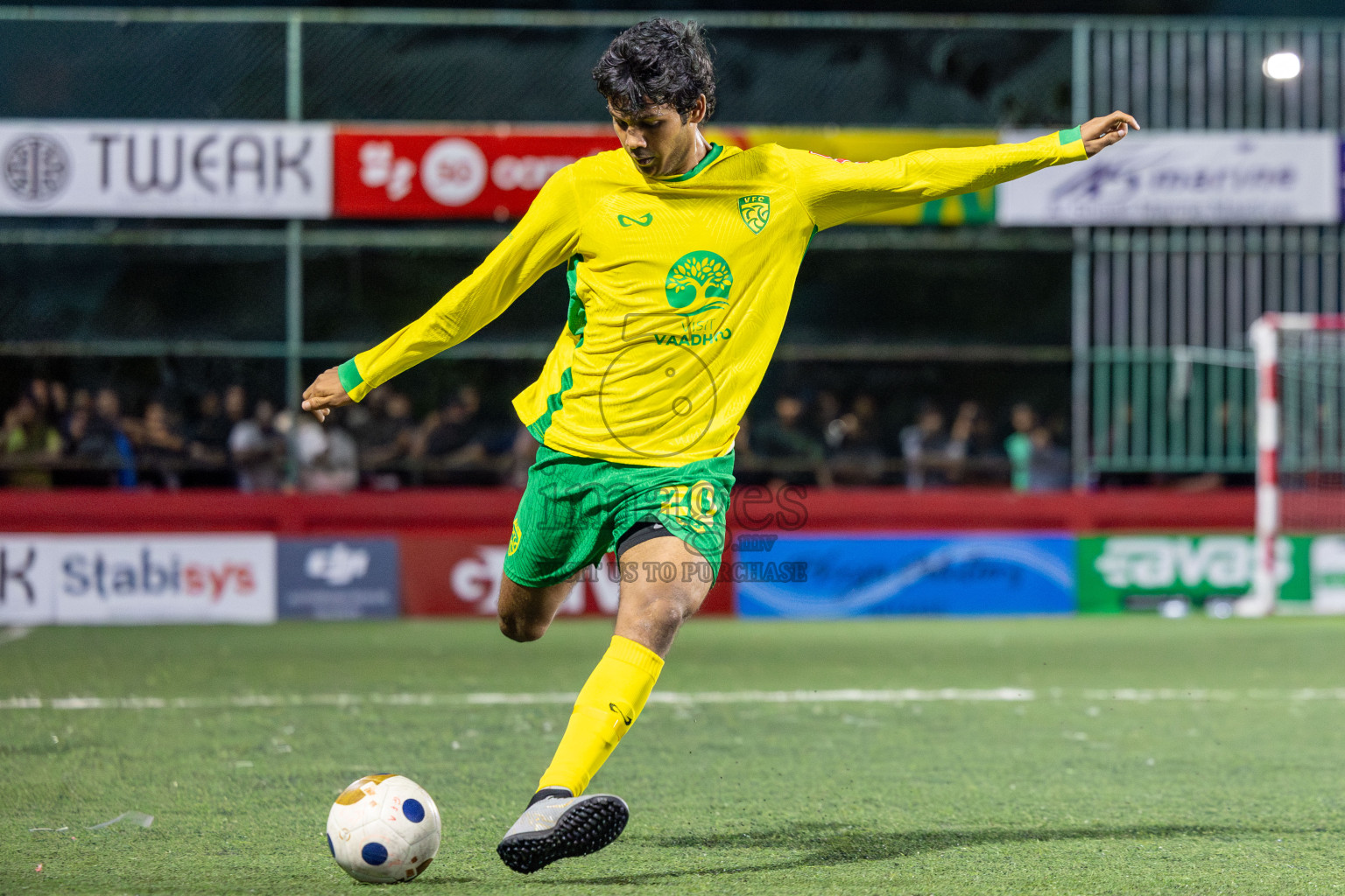 GDh. Fiyoaree VS GDh. Vaadhoo in Day 7 of Golden Futsal Challenge 2025 was held on Saturday, 11th January 2025, in Hulhumale', Maldives Photos: Hassan Simah / images.mv