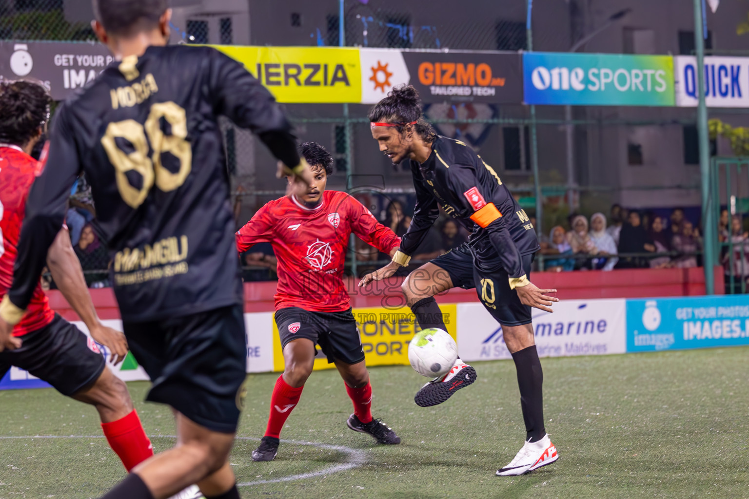 ADh Maamigili vs ADh Mahibadhoo on Day 36 of Golden Futsal Challenge 2024 was held on Wednesday, 21st February 2024, in Hulhumale', Maldives
Photos: Ismail Thoriq, / images.mv