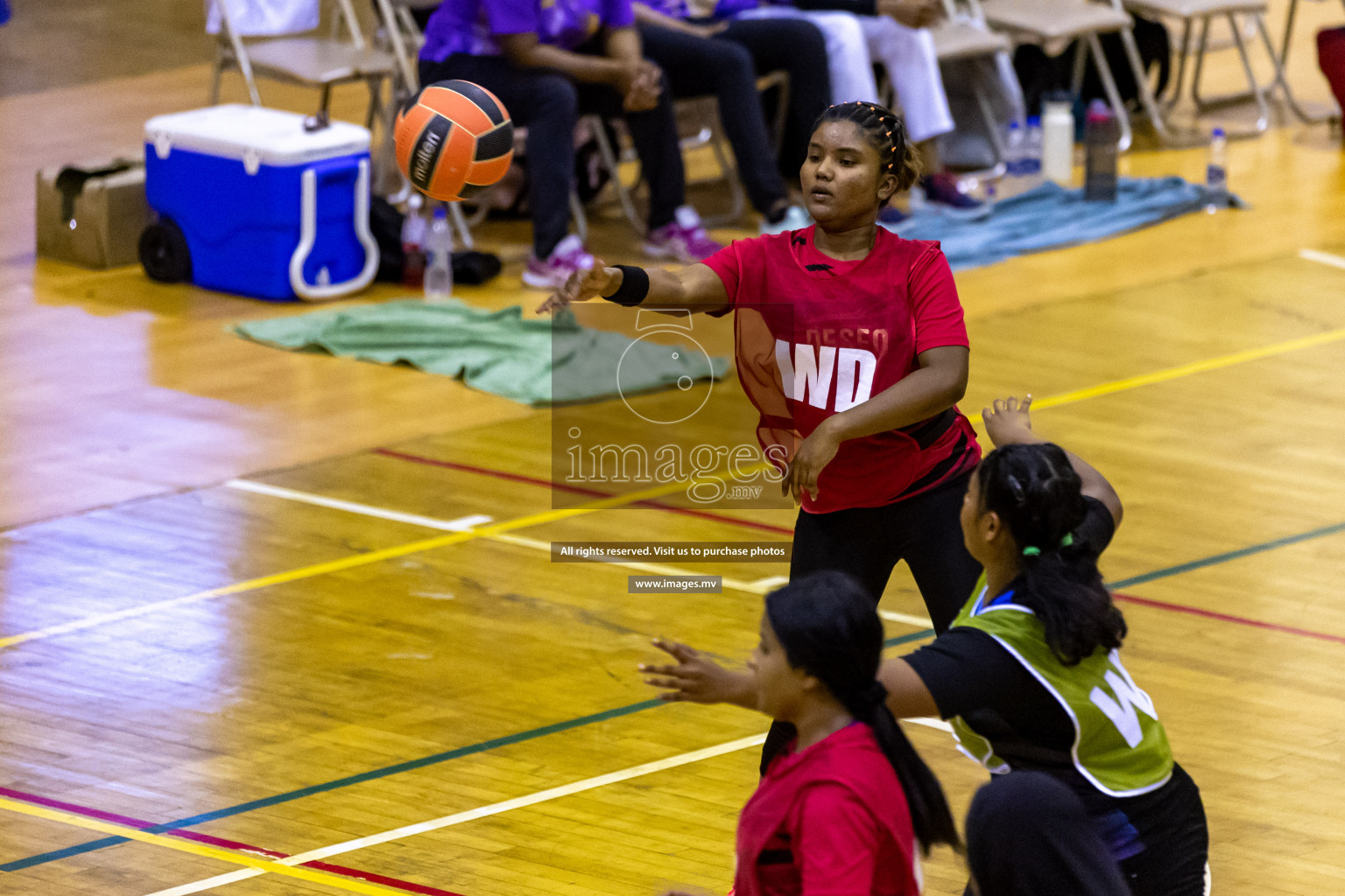 Lorenzo Sports Club vs Youth United Sports Club in the Milo National Netball Tournament 2022 on 20 July 2022, held in Social Center, Male', Maldives. Photographer: Hassan Simah / Images.mv