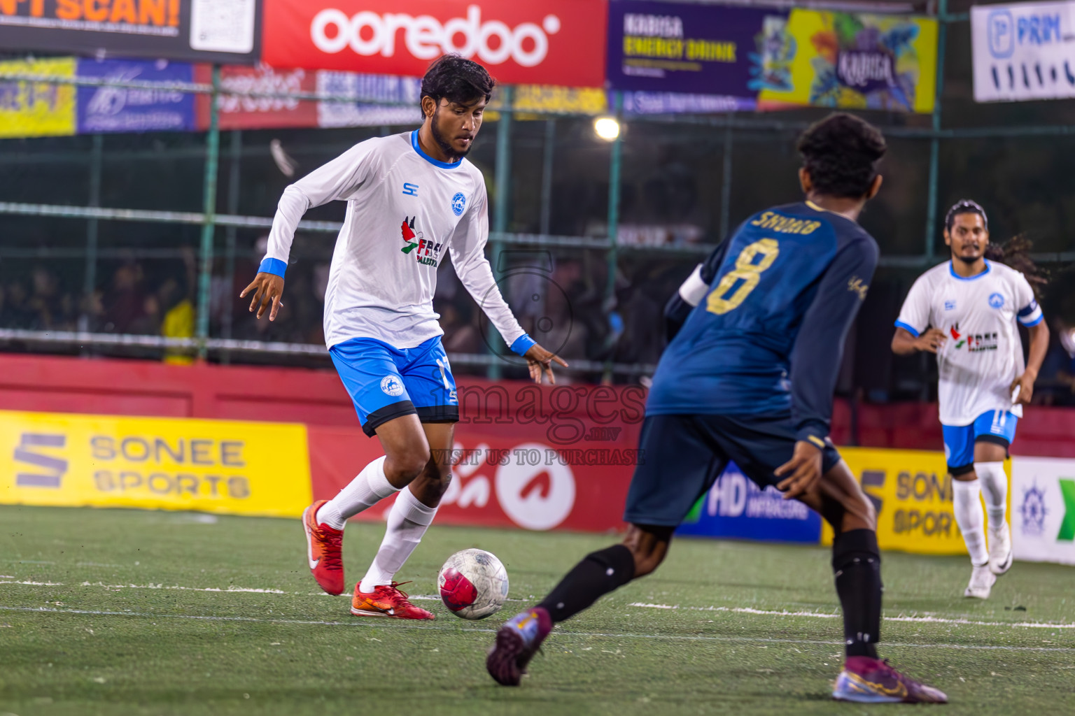 Th Guraidhoo vs Th Veymandoo in Day 15 of Golden Futsal Challenge 2024 was held on Monday, 29th January 2024, in Hulhumale', Maldives
Photos: Ismail Thoriq / images.mv