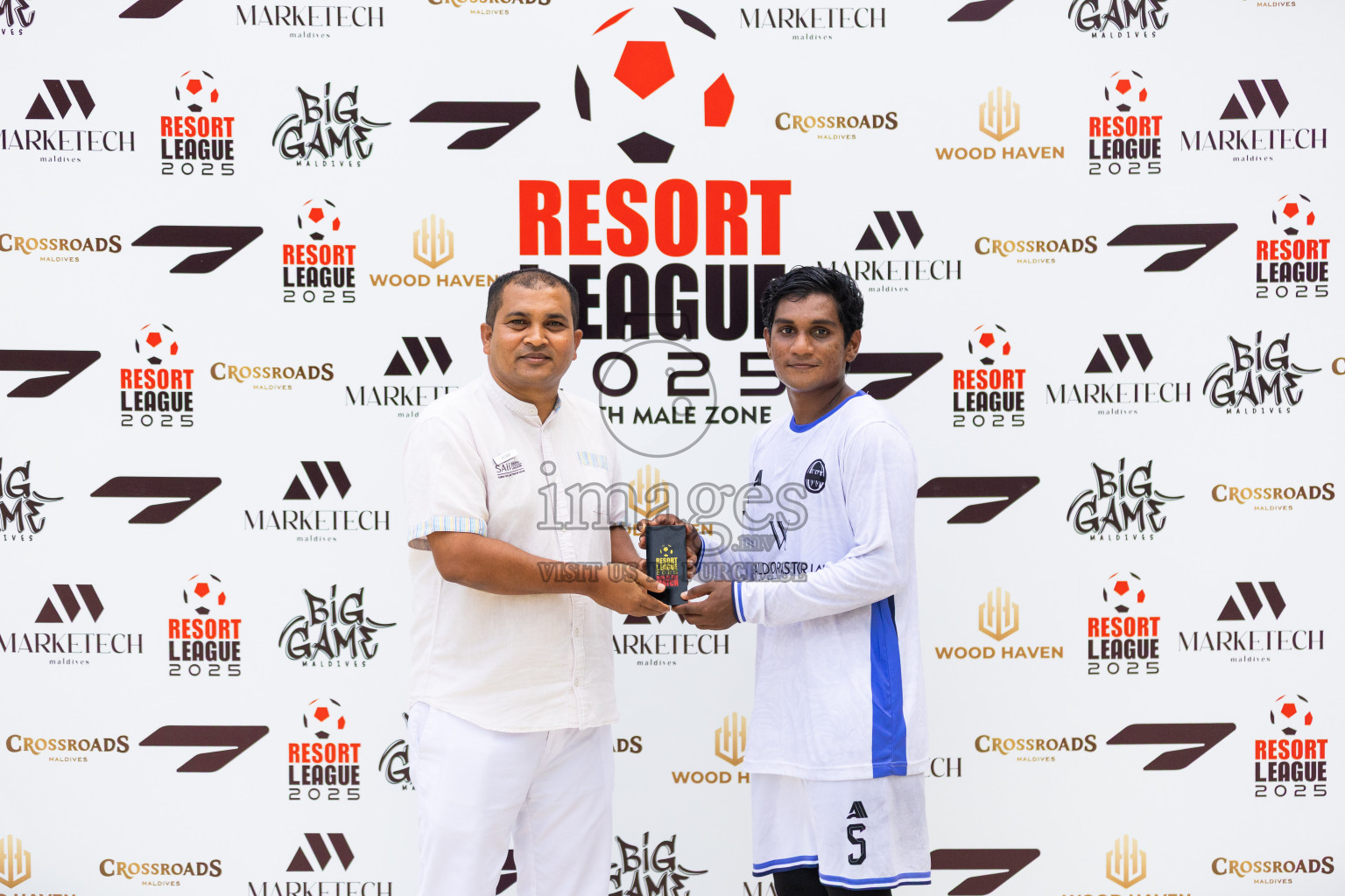 Waldord Astoria vs Anantara in Resort League 2025 (South Male Zone) day 12 was held on Monday, 13th October 2025 in Crossroads's Maldives, Photos: Areef Adam / images.mv