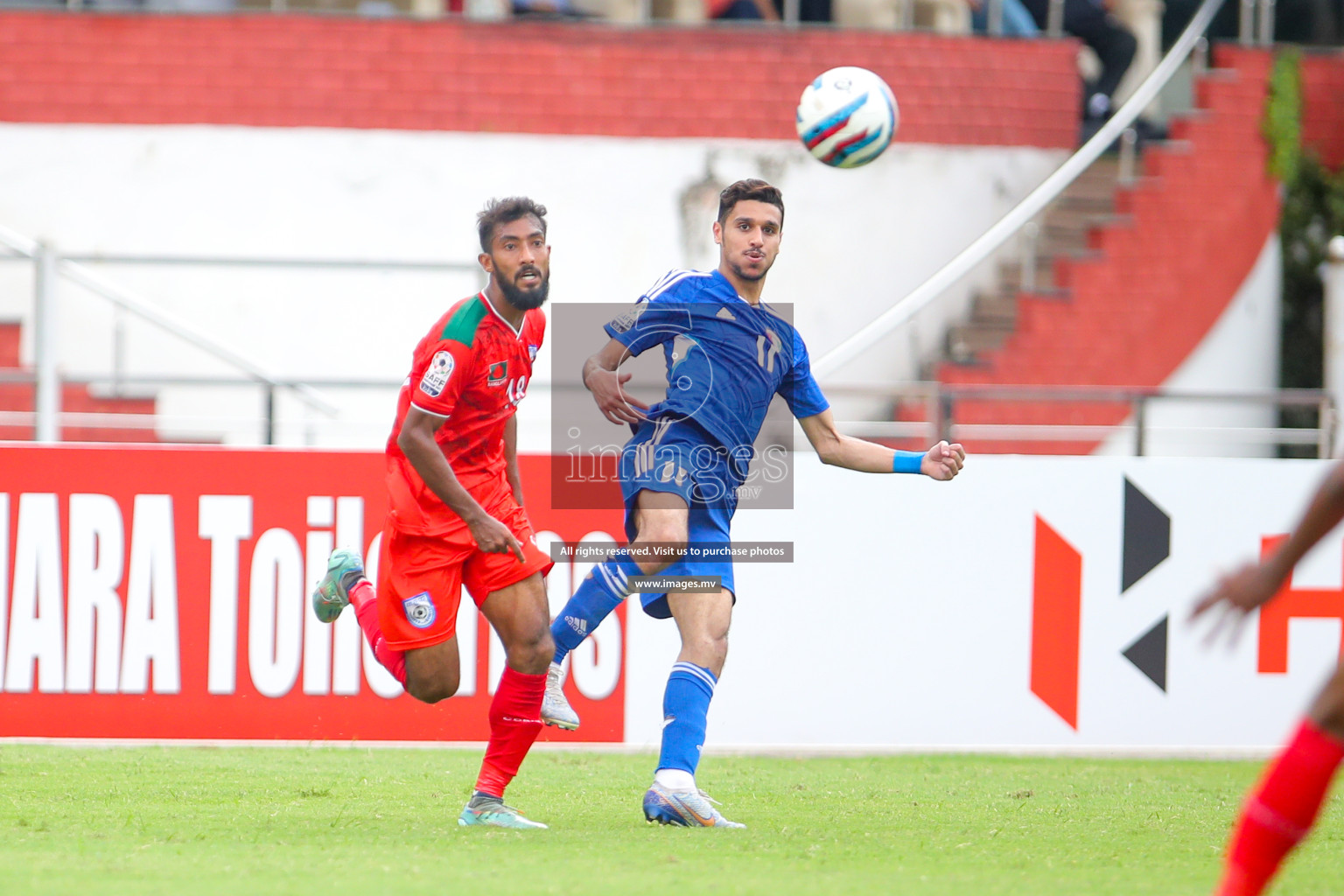 Kuwait vs Bangladesh in the Semi-final of SAFF Championship 2023 held in Sree Kanteerava Stadium, Bengaluru, India, on Saturday, 1st July 2023. Photos: Nausham Waheed, Hassan Simah / images.mv