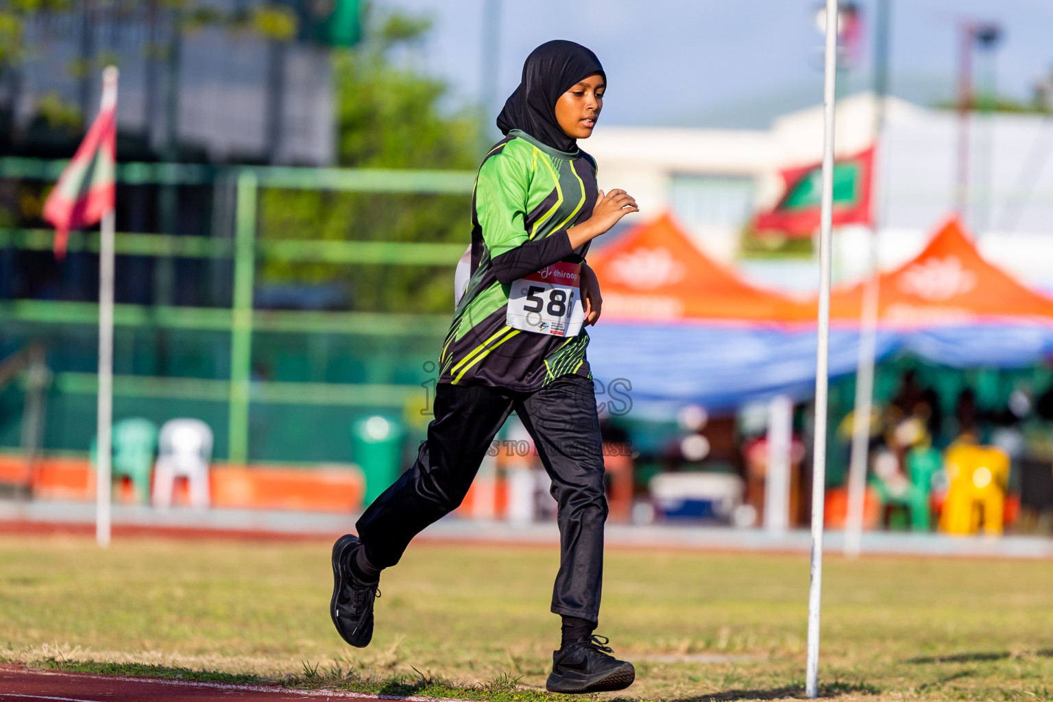 Day 2 of Inter-school Athletics Championship 2025 held in Ekuveni Synthetic Track, Male', Maldives on Tuesday, 07th October 2025. Photos by: Nausham Waheed / Images.mv