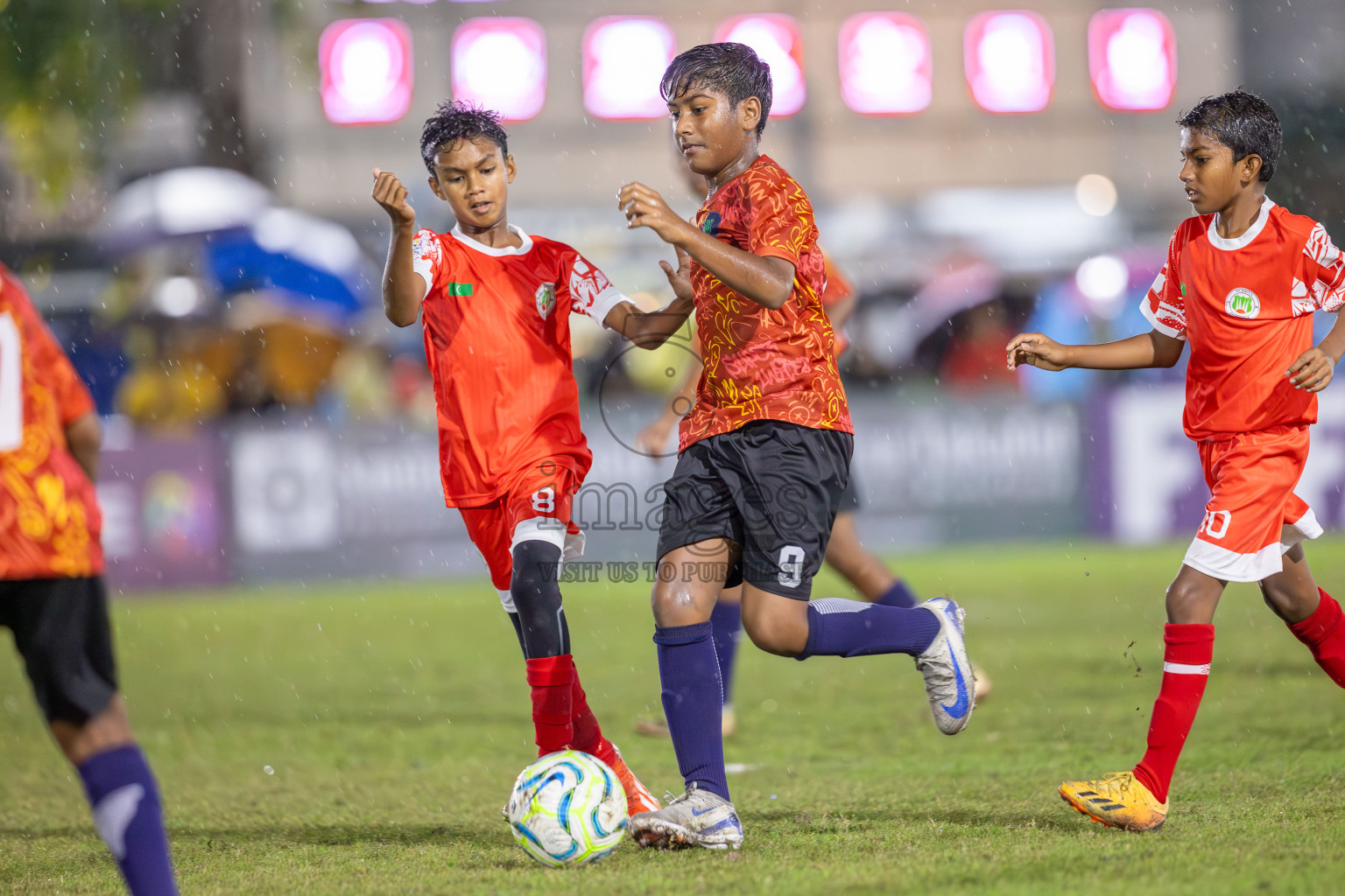 SUS vs Huriyya (U12) in Dhivehi Youth League 2024 - Day 2. Matches held at Henveiru Stadium on 22nd November 2024 , Friday. Photos: Shuu Abdul Sattar/ Images.mv