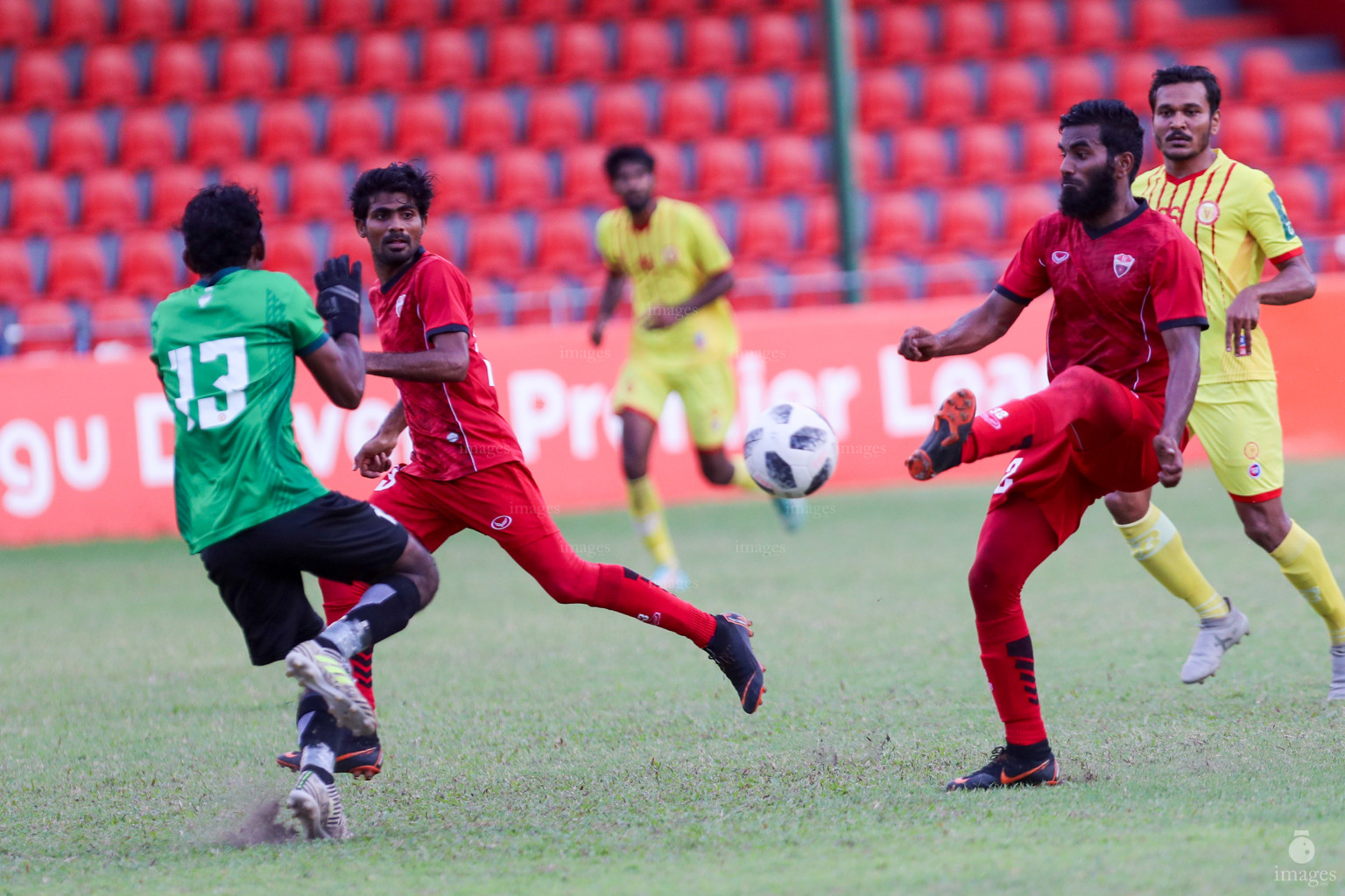 TC Sports Club vs Victory Sports Club in Dhiraagu Dhivehi Premier League 2018 in Male, Maldives, Monday  October 22, 2018. (Images.mv Photo/Suadh Abdul Sattar)