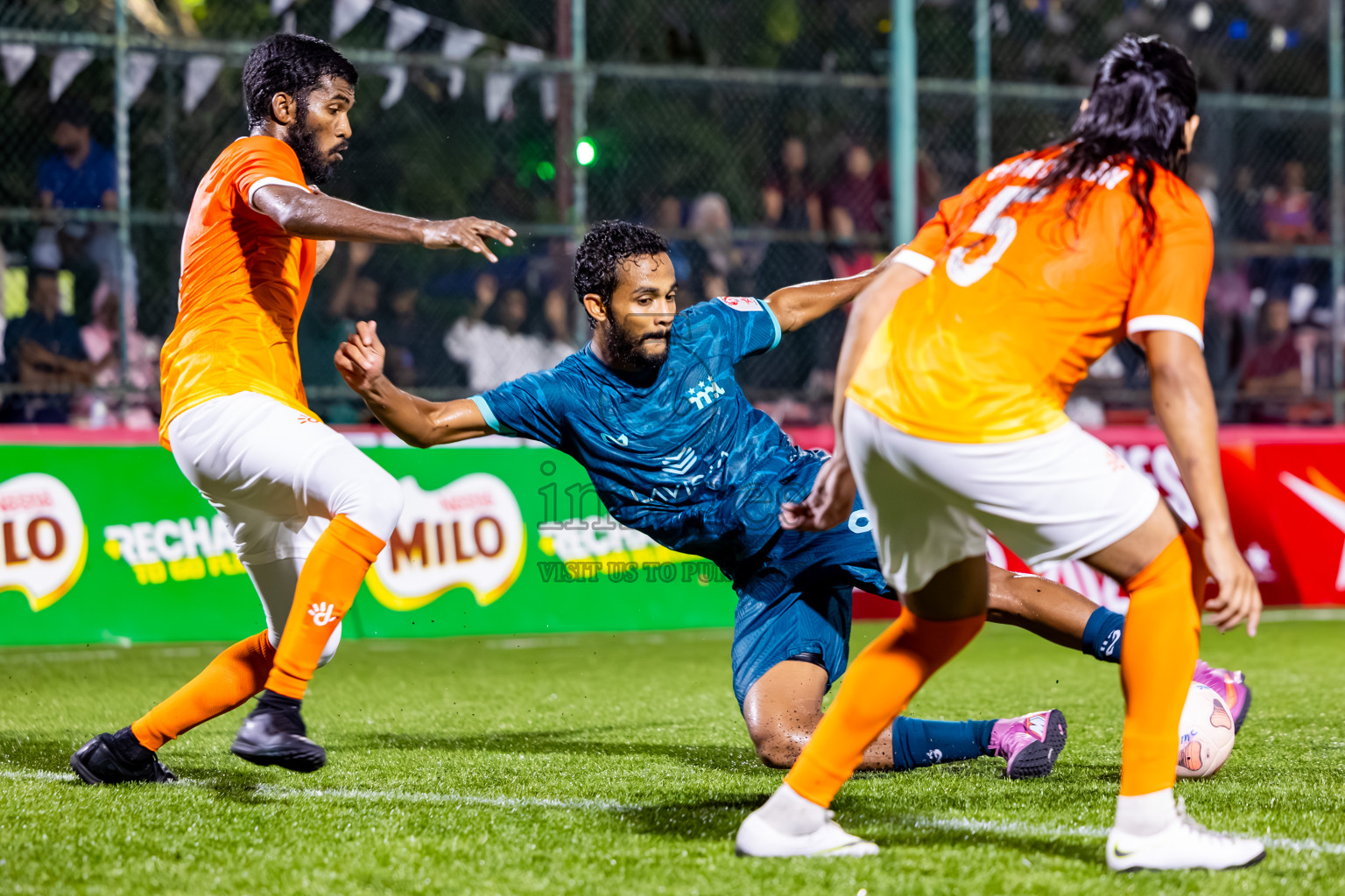MPL vs Dhiraagu in Day 3 of Club Maldives Cup 2025 was held in Rehendi Futsal Ground, Hulhumale', Maldives on Tuesday, 30th September 2025. Photos: Nausham Waheed / images.mv
