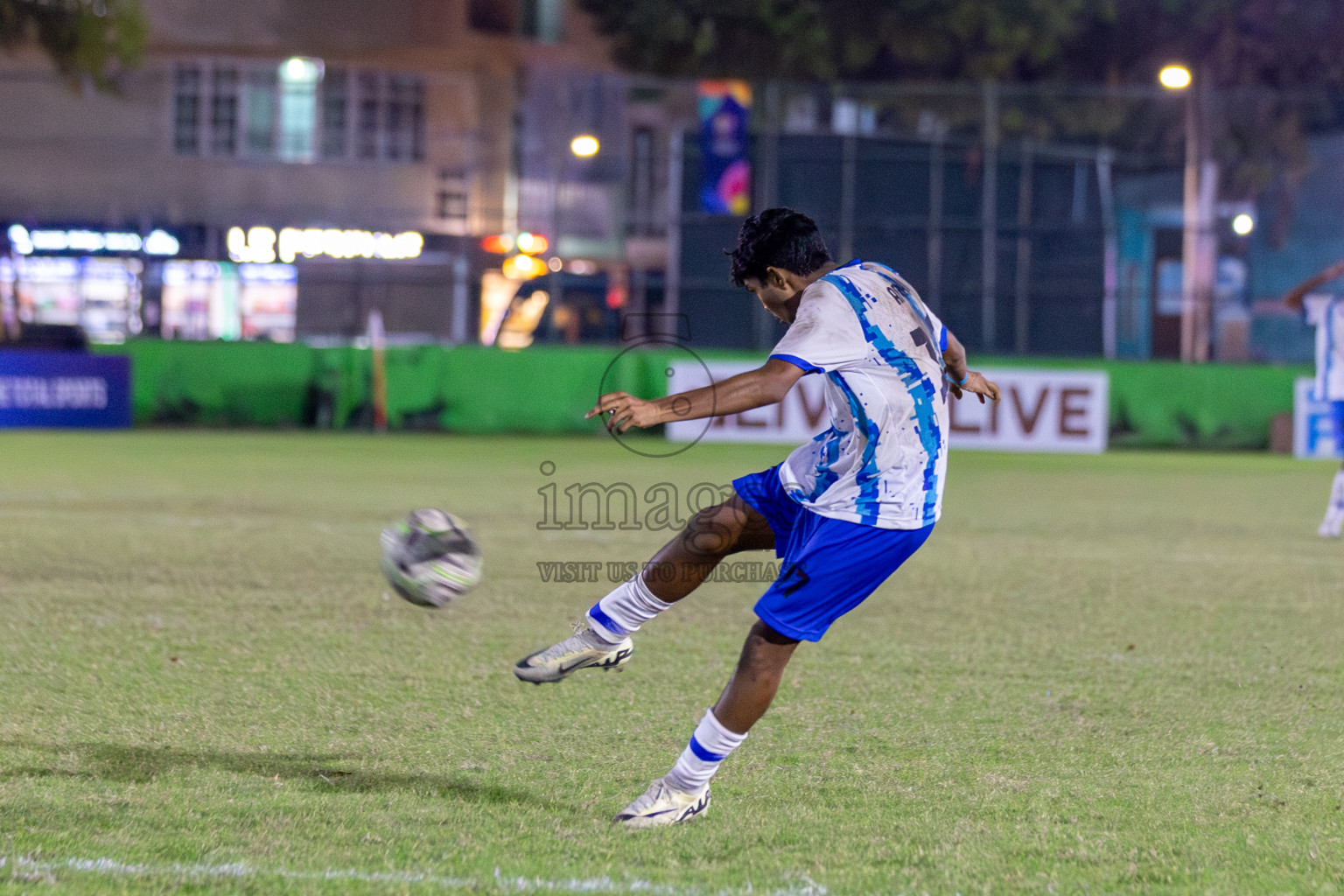 Super United Sports vs Huriyya (U16) in Day 8 of Dhivehi Youth League 2024 held at Henveiru Stadium on Monday, 2nd December 2024. Photos: Mohamed Mahfooz Moosa / Images.mv