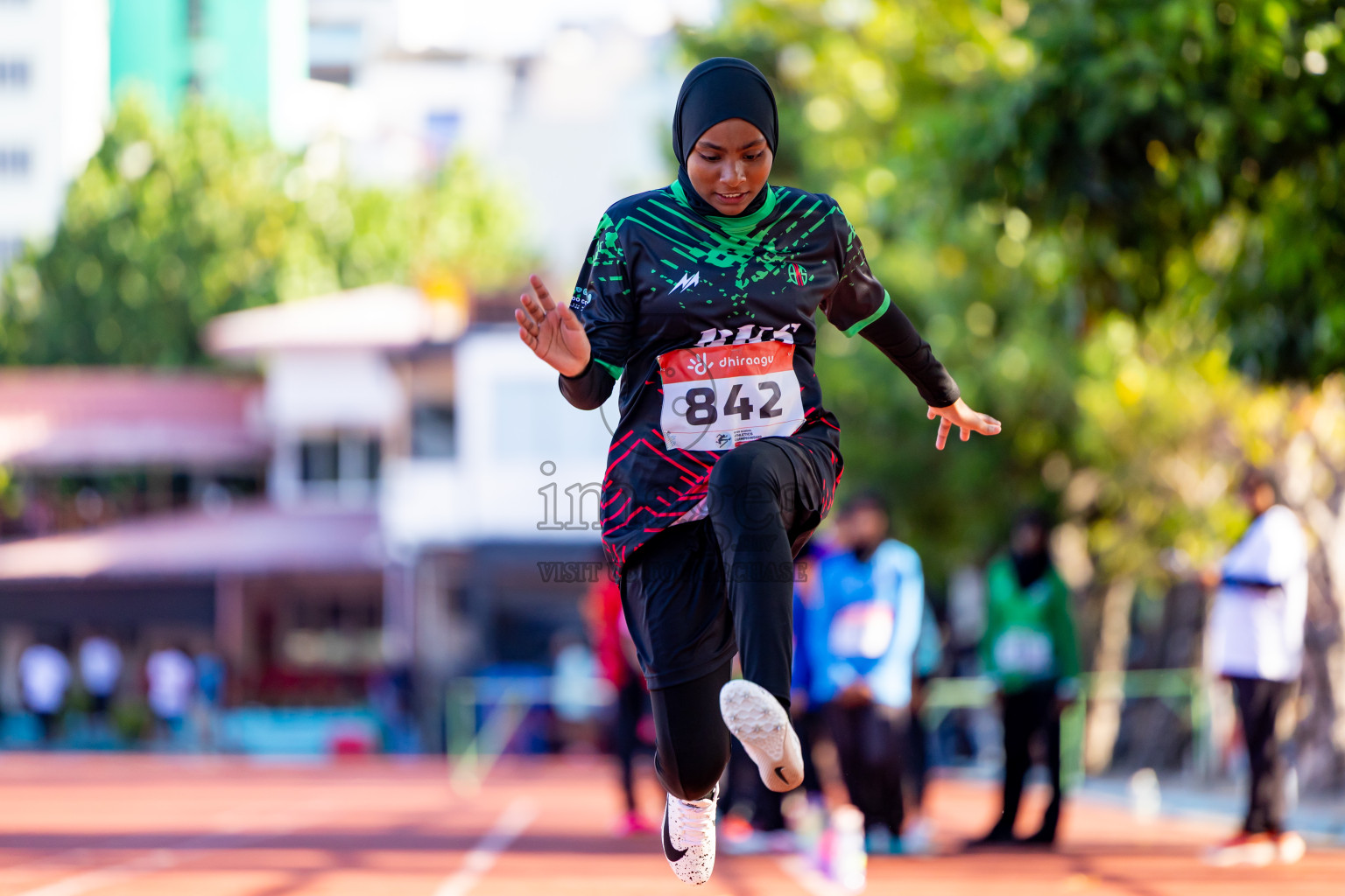Day 1 of Inter-school Athletics Championship 2025 held in Ekuveni Synthetic Track, Male', Maldives on Monday, 06th October 2025. Photos by: Nausham Waheed / Images.mv