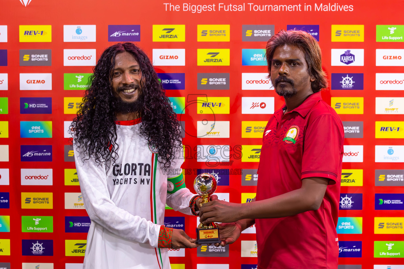 L Maamendhoo vs L Isdhoo in Day 12 of Golden Futsal Challenge 2024 was held on Friday, 26th January 2024, in Hulhumale', Maldives
Photos: Ismail Thoriq / images.mv