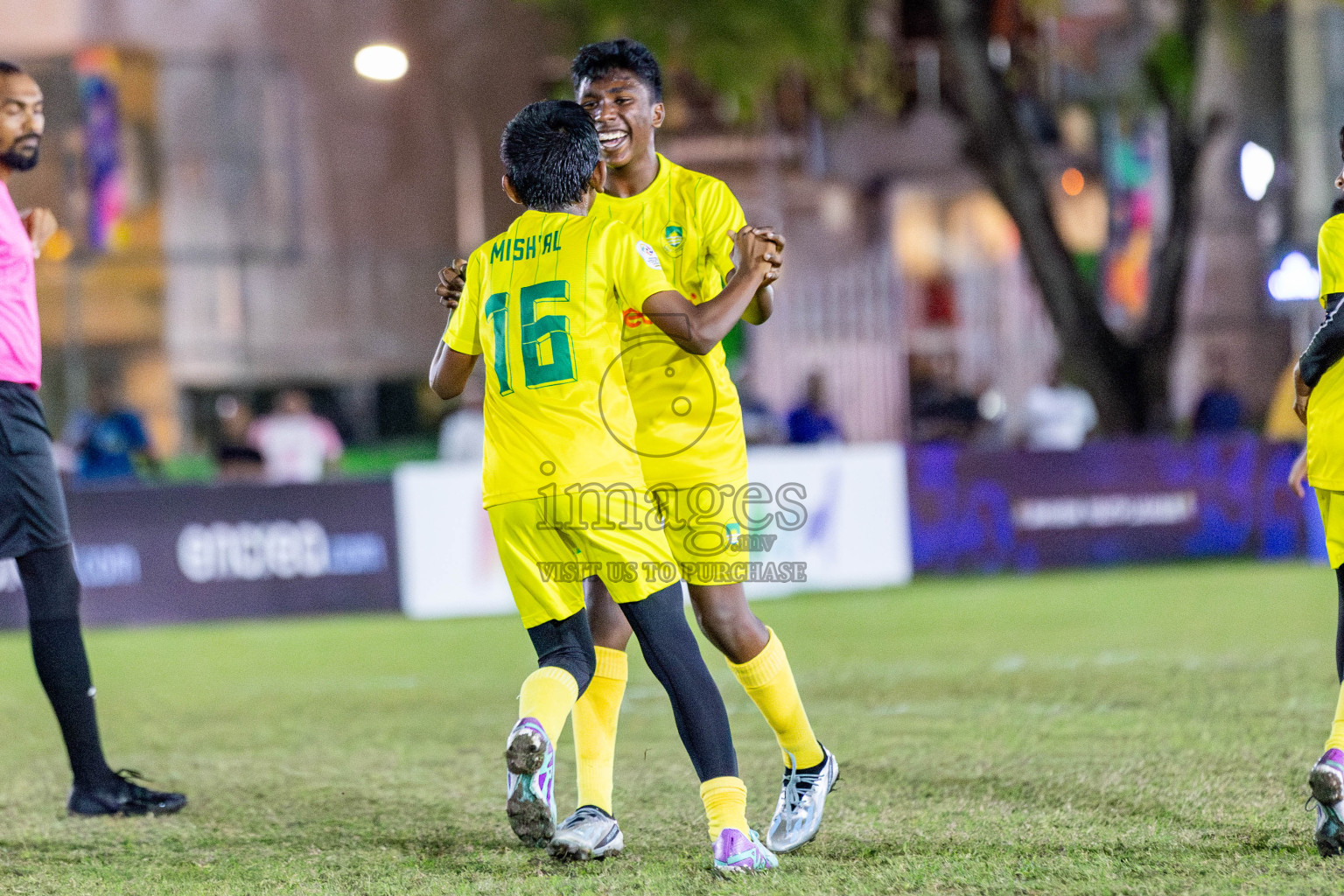 TC vs Maziya  in Day 11 of Dhivehi Youth League 2024 held at Henveiru Stadium on Tuesday, 17th December 2024. Photos: Shuu Abdul Sattar