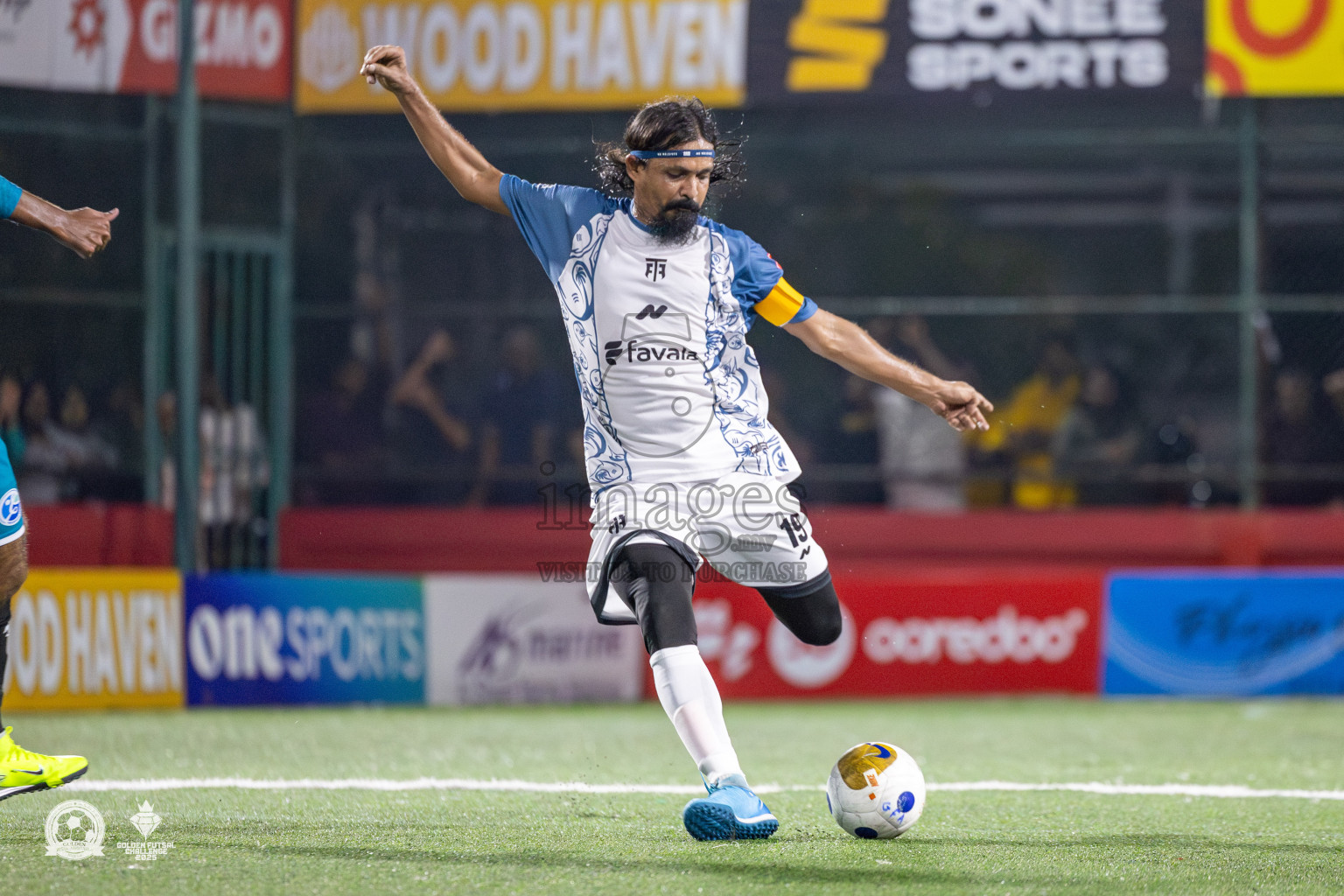 V. Fulidhoo vs V. Felidhoo in Day 12 of Golden Futsal Challenge 2025 was held on Thursday, 16th January 2025, in Hulhumale', Maldives Photos: Mohamed Mahfooz Moosa / images.mv