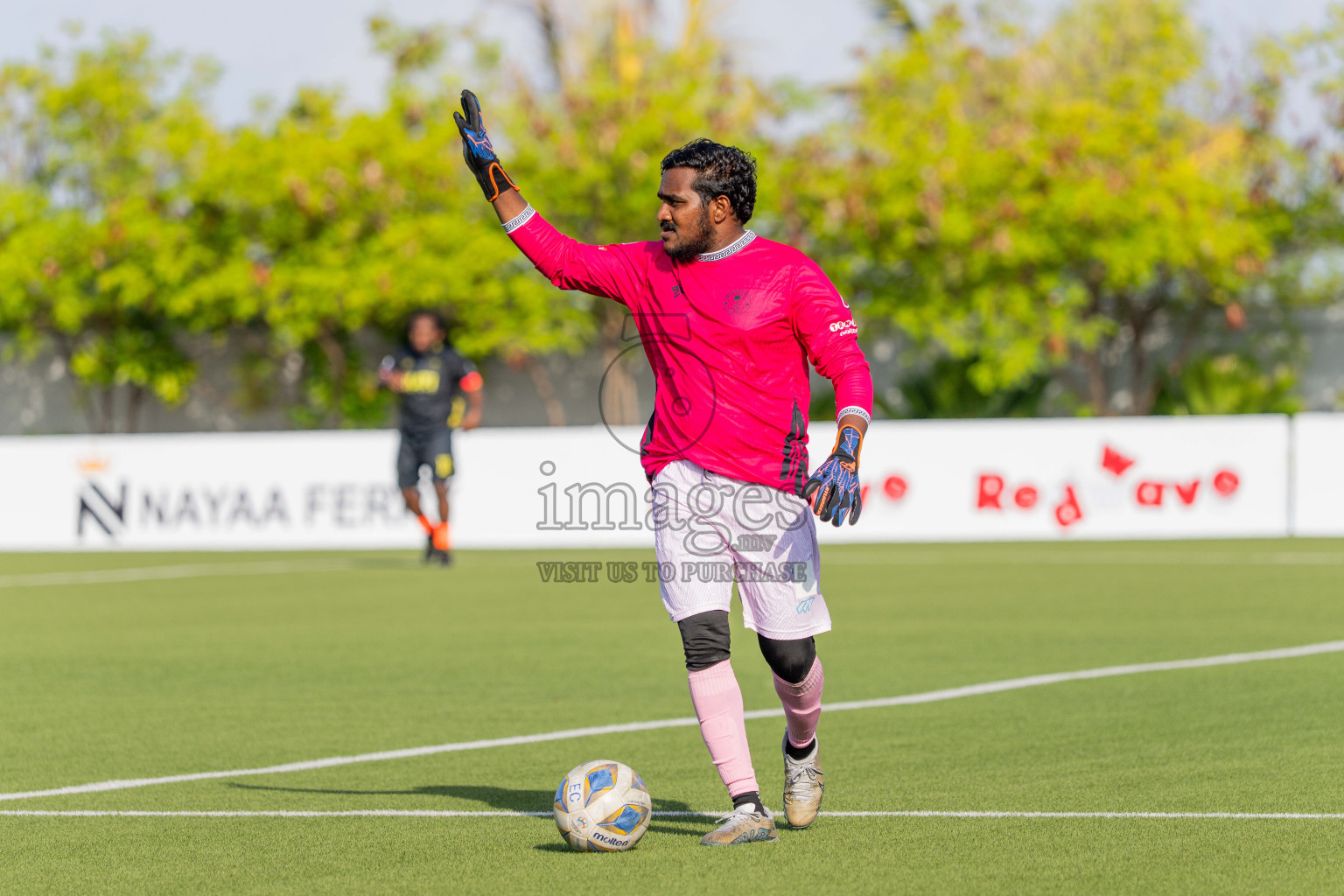 Irumathi FC VS Middle East in Day 5 of Eydhafushi Cup 2025 held in Eydhafushi Football Stadium at B. Eydhafushi, Maldives on Tuesday, 9th September 2025. Photos: Arif Rasheed / images.mv