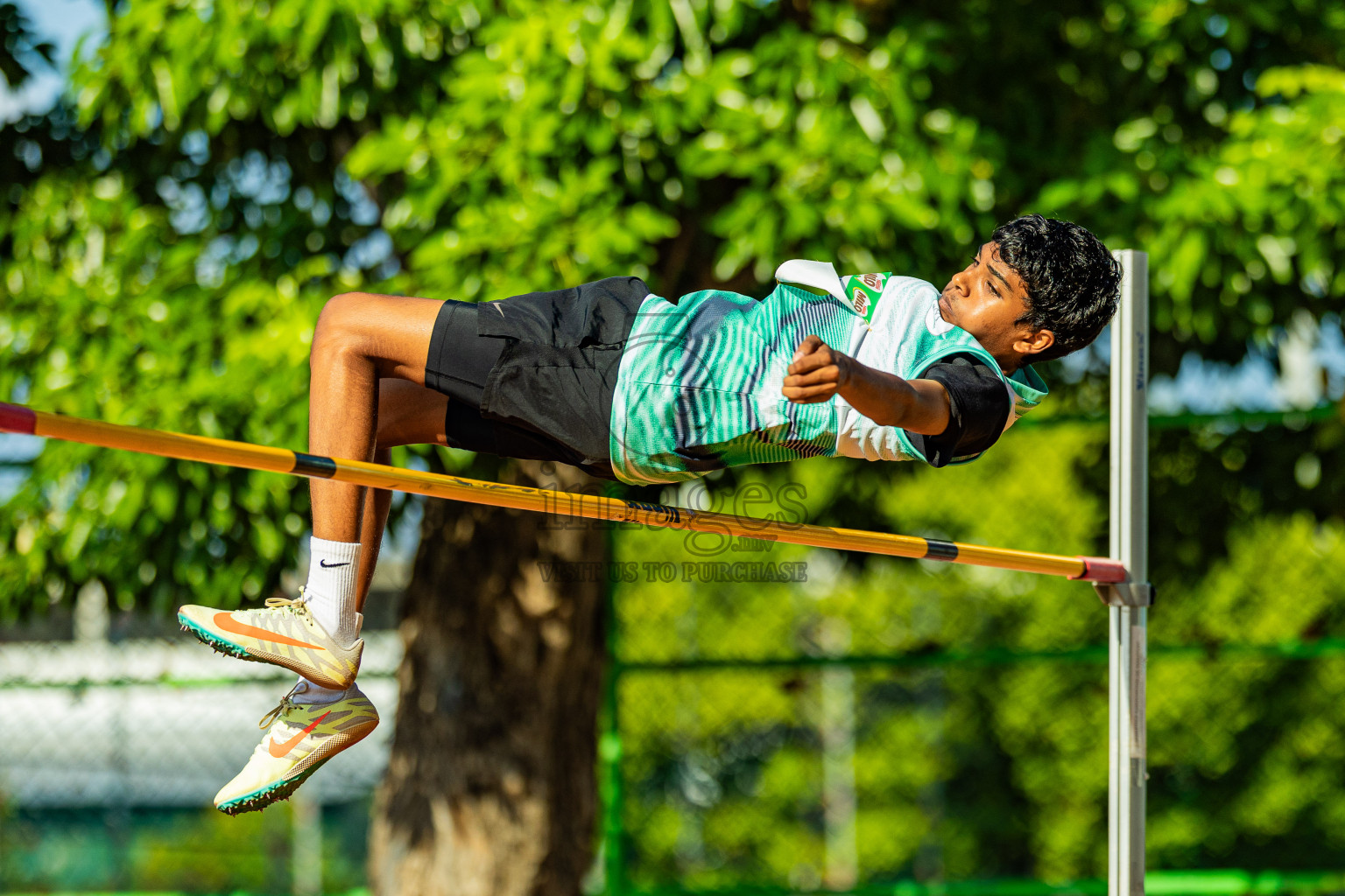 Day 2 of Inter-school Athletics Championship 2025 held in Ekuveni Synthetic Track, Male', Maldives on Tuesday, 07th October 2025. Photos by: Areef Adam / Images.mv
