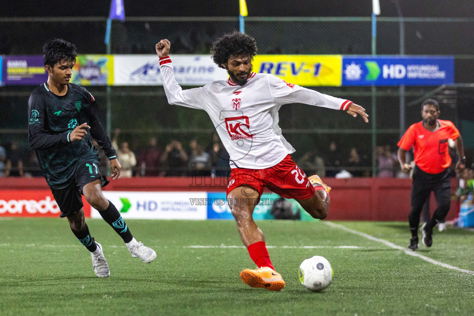 Dh Bandidhoo vs Dh Maaenboodhoo in Day 8 of Golden Futsal Challenge 2024 was held on Monday, 22nd January 2024, in Hulhumale', Maldives Photos: Nausham Waheed / images.mv