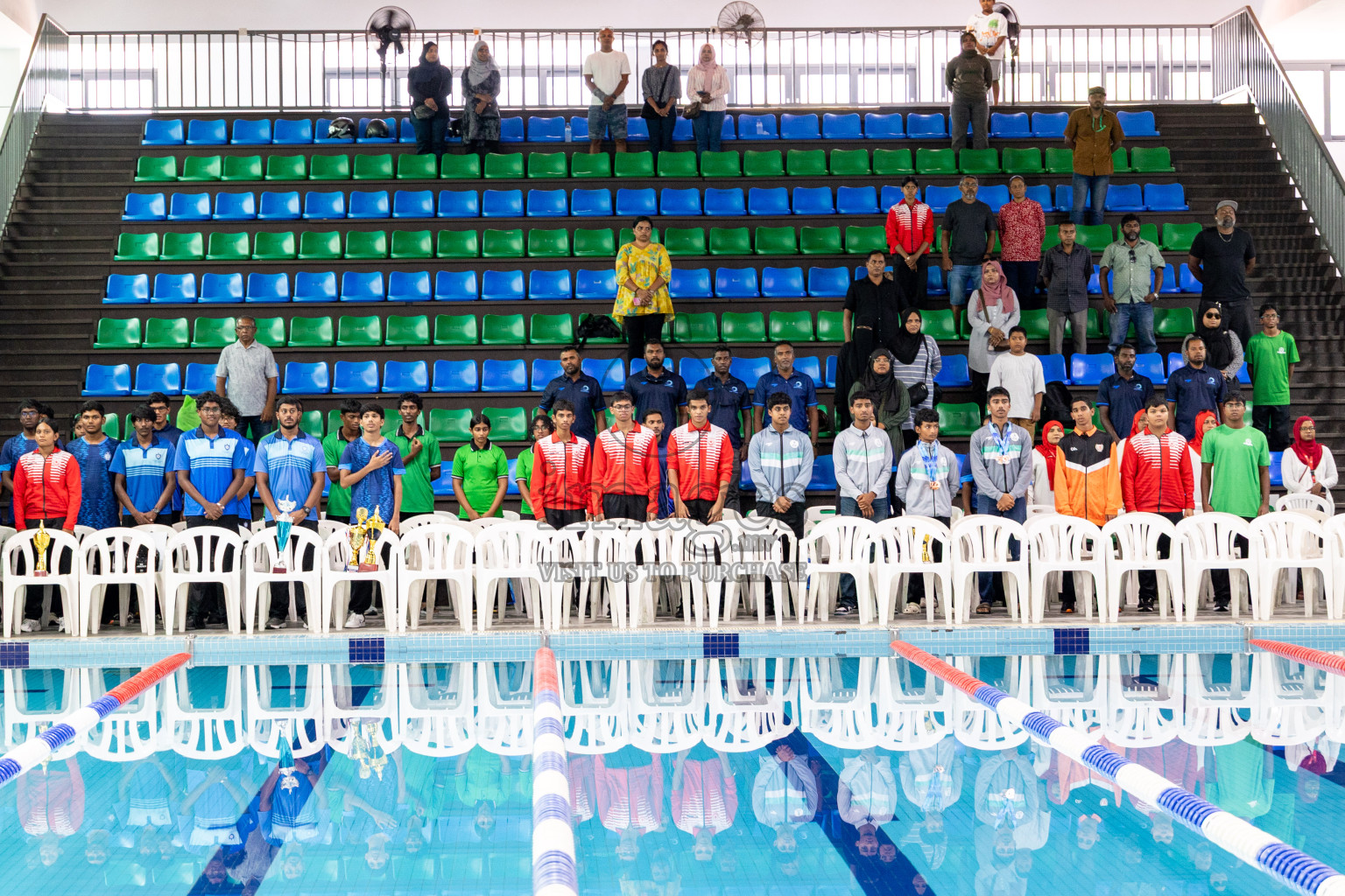 Closing Ceremony of BML 21st Interschool Swimming Competition 2025 .was held in Hulhumale' Swimming Pool, Hulhumale', Maldives on Saturday, 18th October 2025. 
Photos: Hassan Simah / images.mv