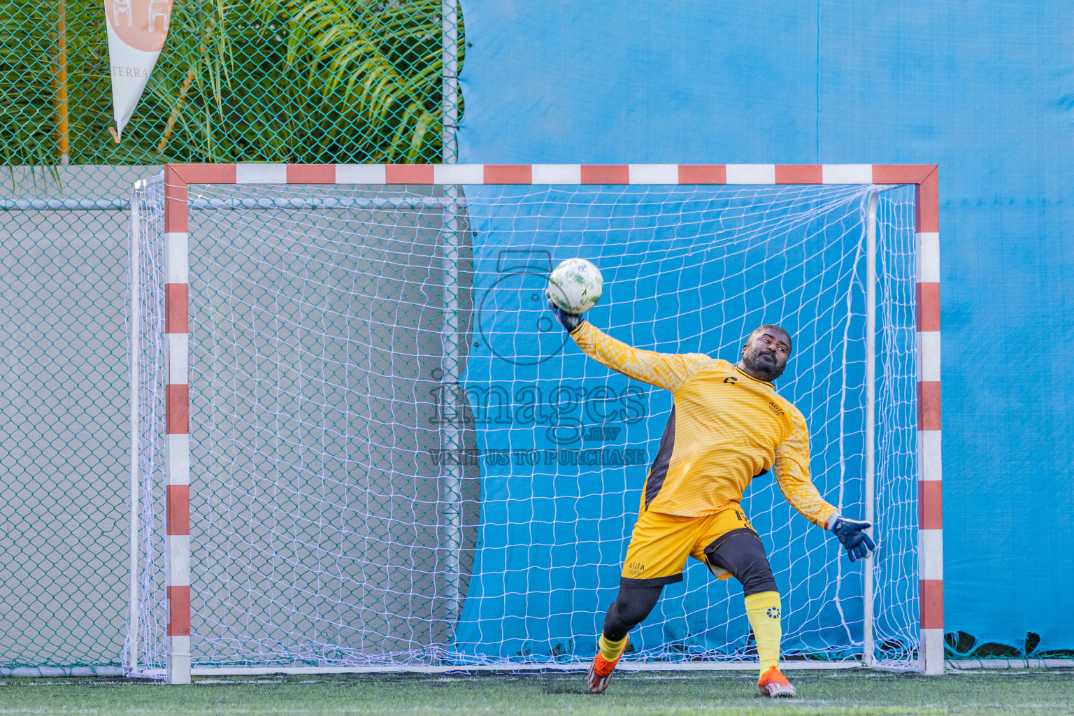 Resort League 2025 Raa Zone - Final Match
Joali vs kothaifaru in Resort League 2025 (Raa Zone) was held on Thursday, 21th august 2025 in JOALI Maldives Resort, Raa Atoll, Maldives. Photos: Areef Adam / images.mv