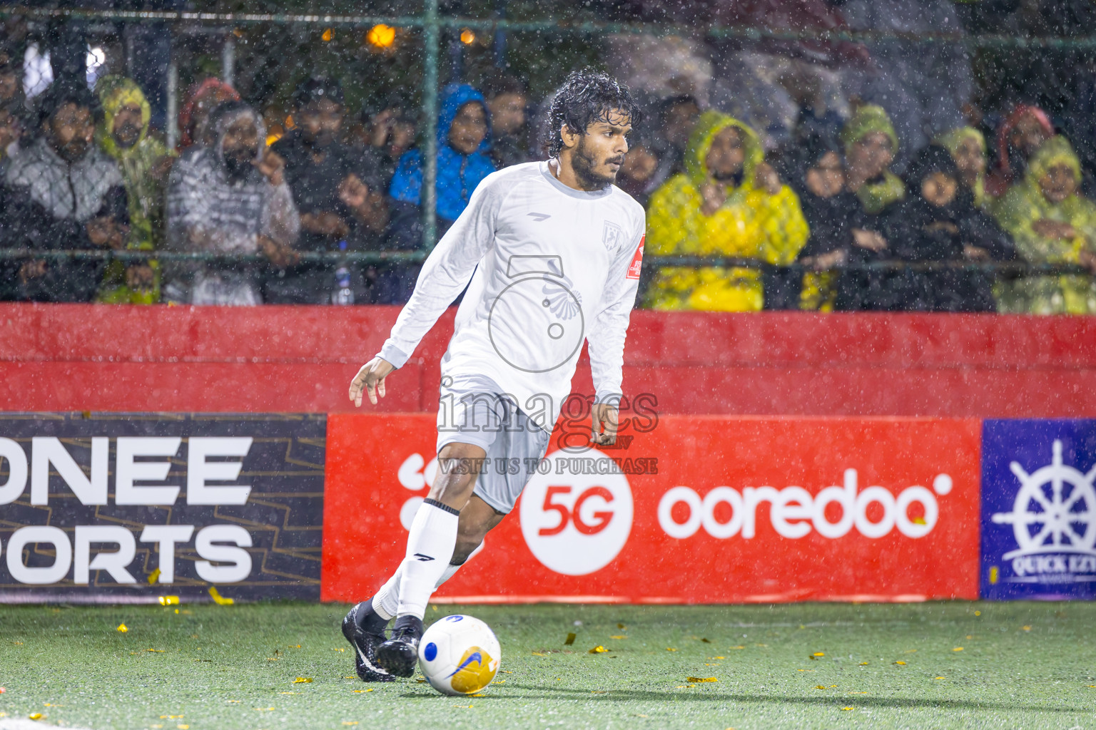 Lh Naifaru vs Lh Kurendhoo on Day 22 of Golden Futsal Challenge 2025 was held on Sunday , 26th January 2025, in Hulhumale', Maldives.
Photos: Ismail Thoriq / images.mv